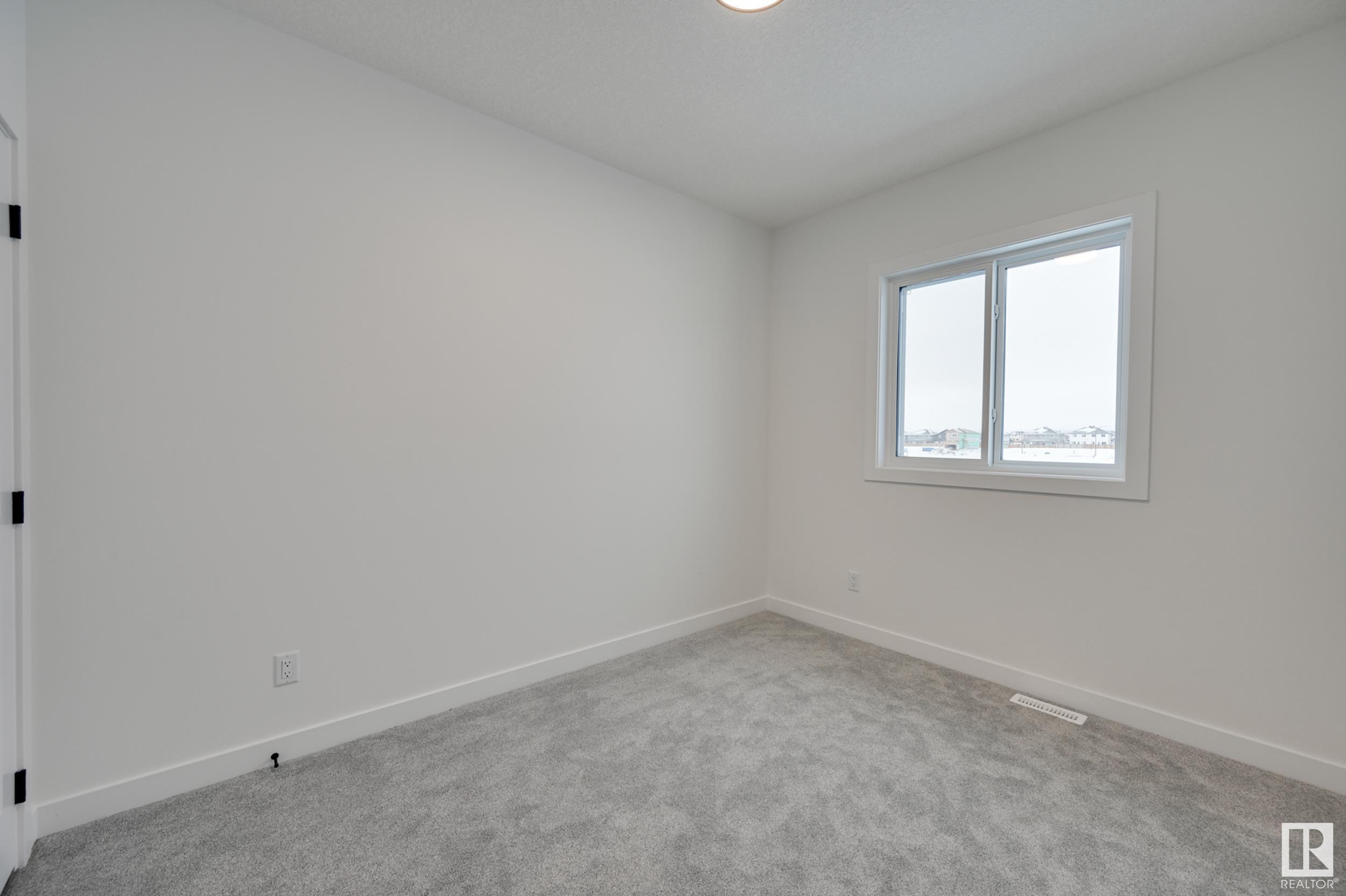      1 WESTPARK DR , Fort Saskatchewan,  ,T8L 0Z5 ;  Listing Number: MLS E4418979