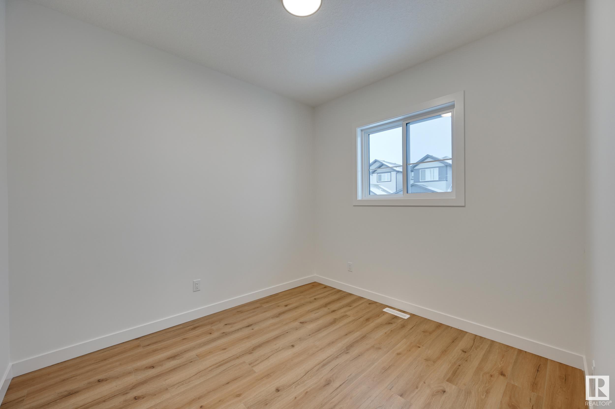      1 WESTPARK DR , Fort Saskatchewan,  ,T8L 0Z5 ;  Listing Number: MLS E4418979