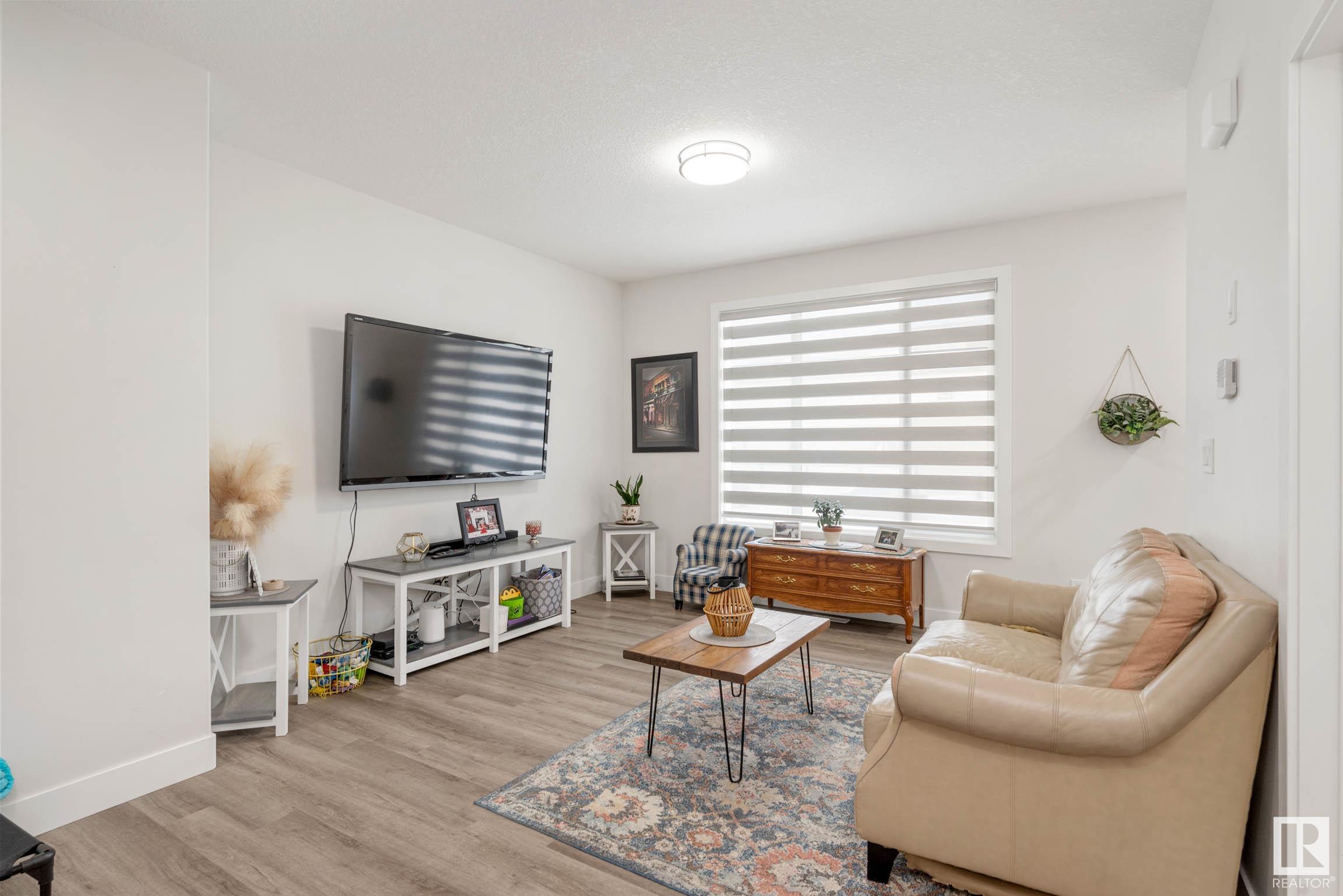      190 CALEDONIA DR , Leduc,  ,T9E 0S9 ;  Listing Number: MLS E4418986