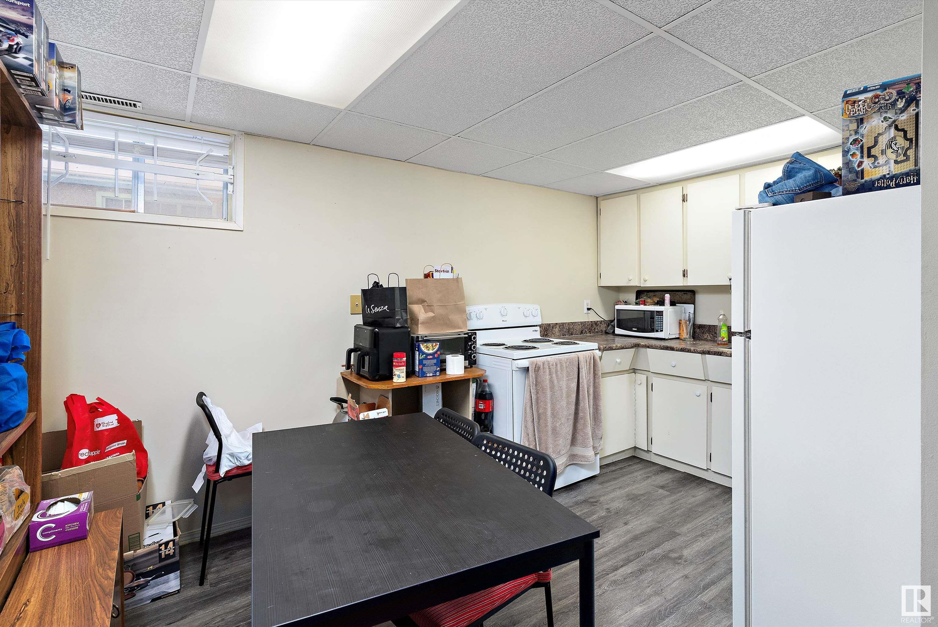      9736 63 AV NW , Edmonton,  ,T6E 0G6 ;  Listing Number: MLS E4419011
