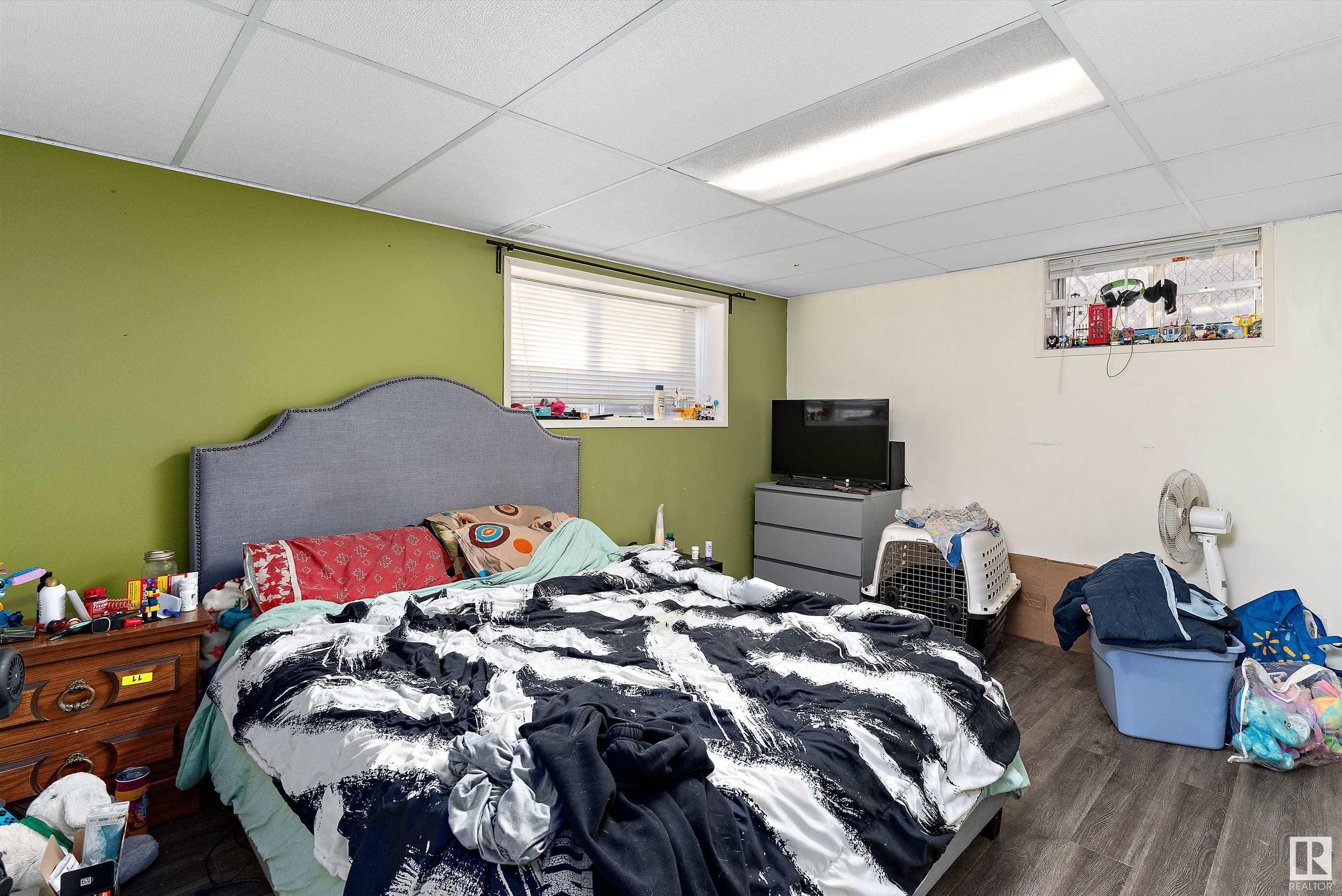      9736 63 AV NW , Edmonton,  ,T6E 0G6 ;  Listing Number: MLS E4419011