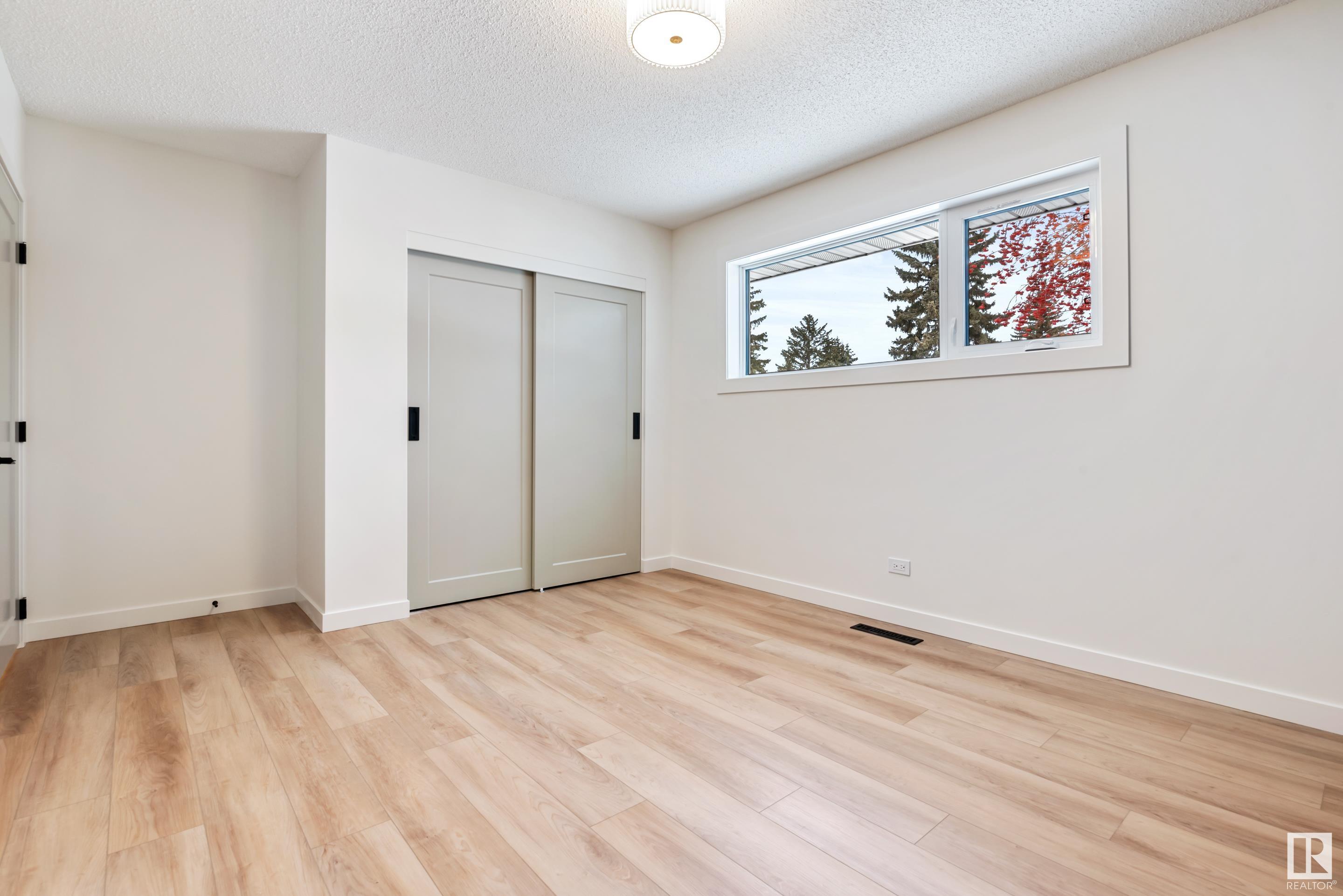      11131 39A AV NW , Edmonton,  ,T6J 0N6 ;  Listing Number: MLS E4419016