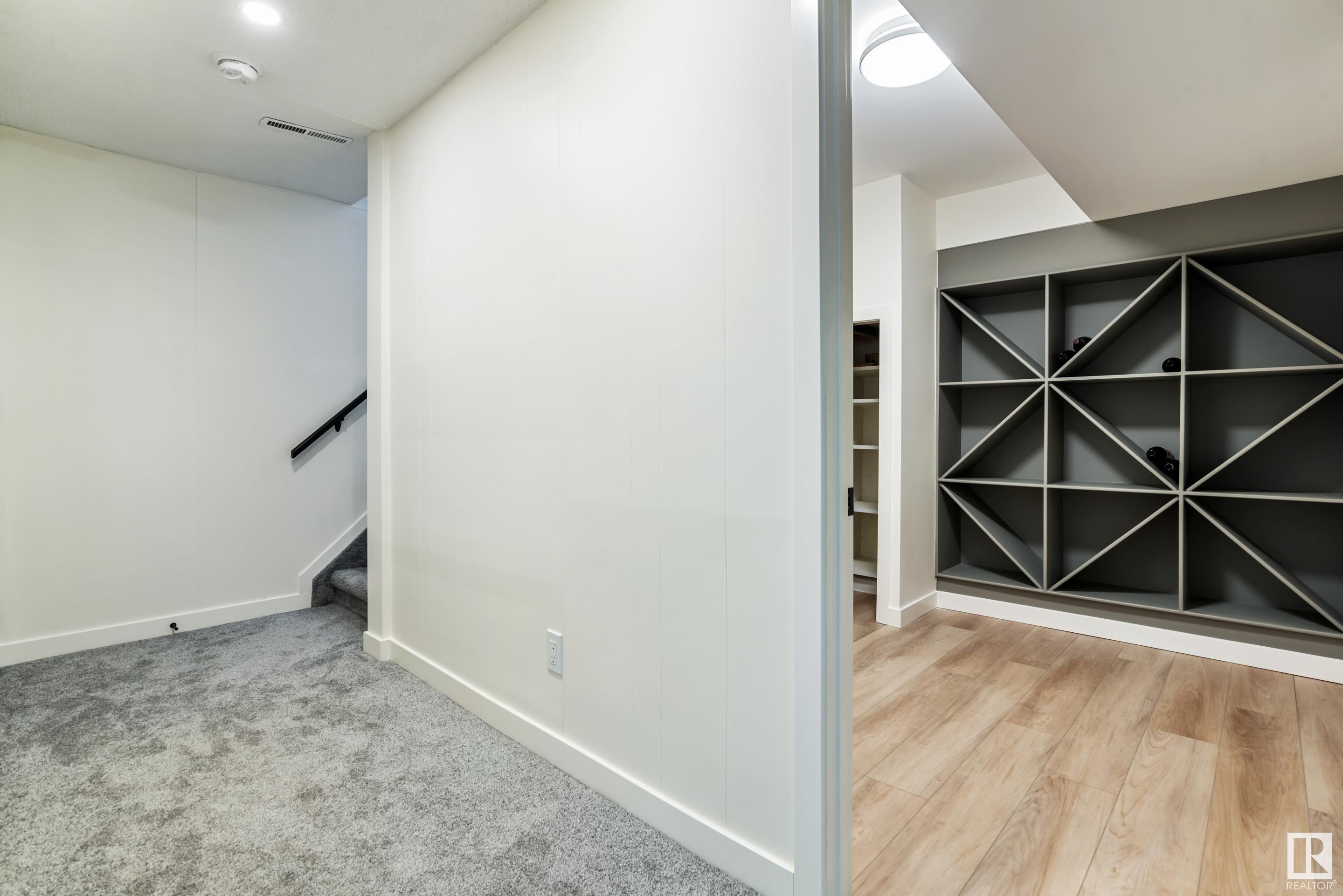      11131 39A AV NW , Edmonton,  ,T6J 0N6 ;  Listing Number: MLS E4419016