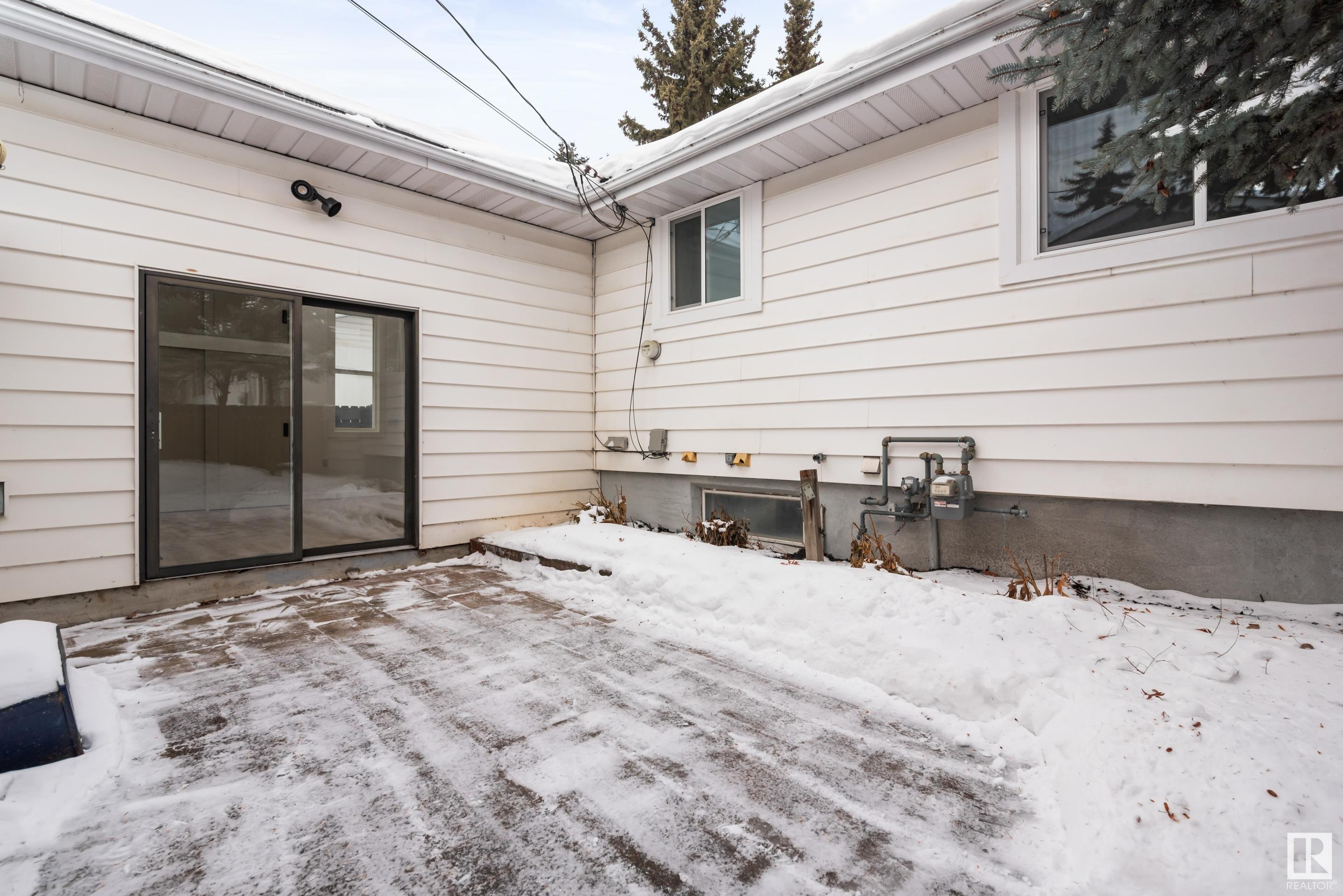      11131 39A AV NW , Edmonton,  ,T6J 0N6 ;  Listing Number: MLS E4419016