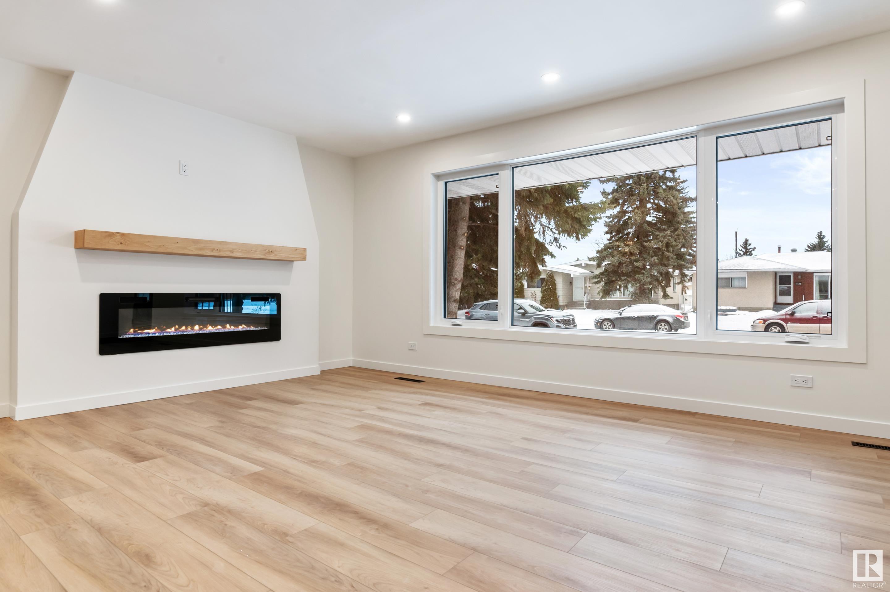      11131 39A AV NW , Edmonton,  ,T6J 0N6 ;  Listing Number: MLS E4419016