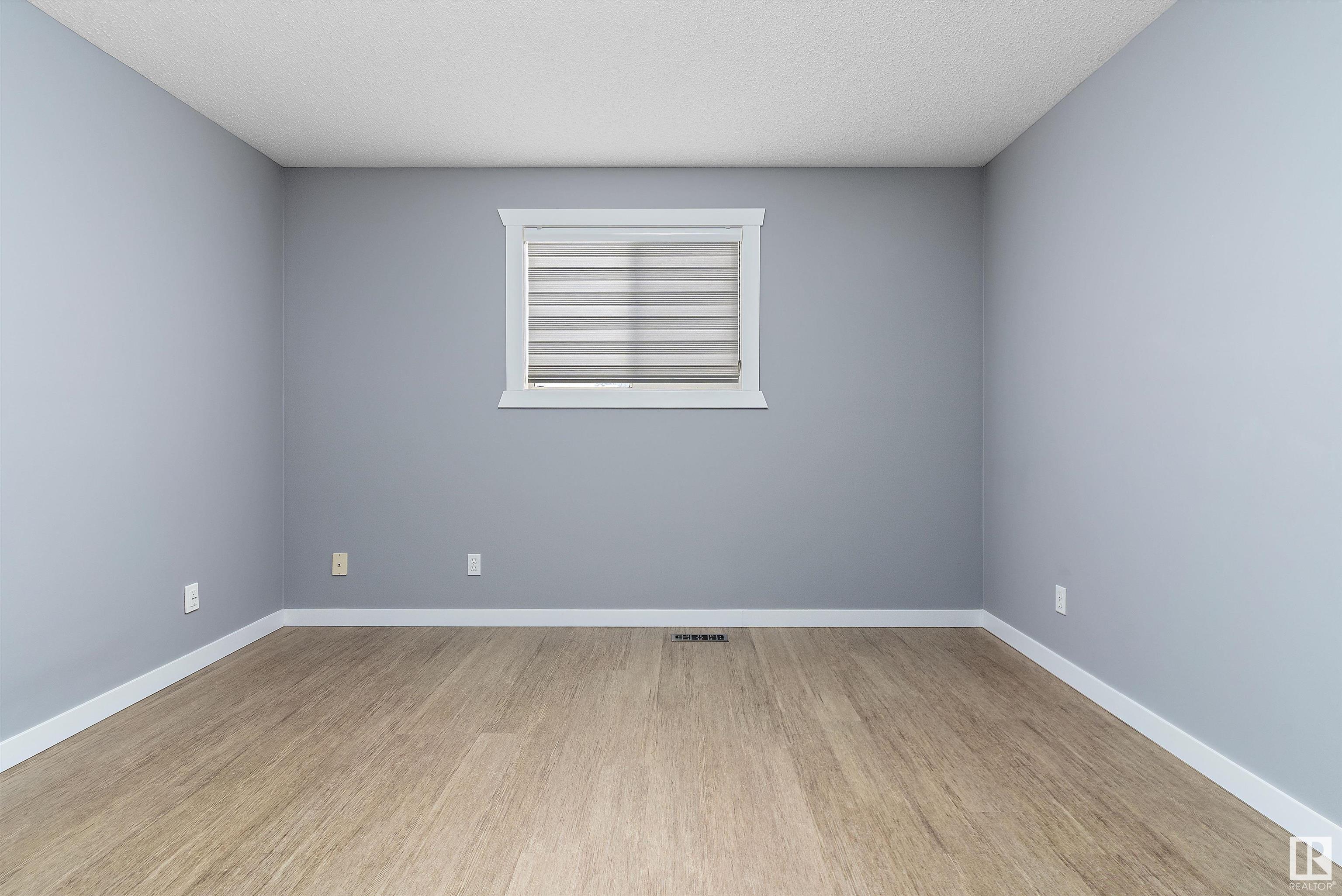      13805 131A AV NW , Edmonton,  ,T5L 5A7 ;  Listing Number: MLS E4419028