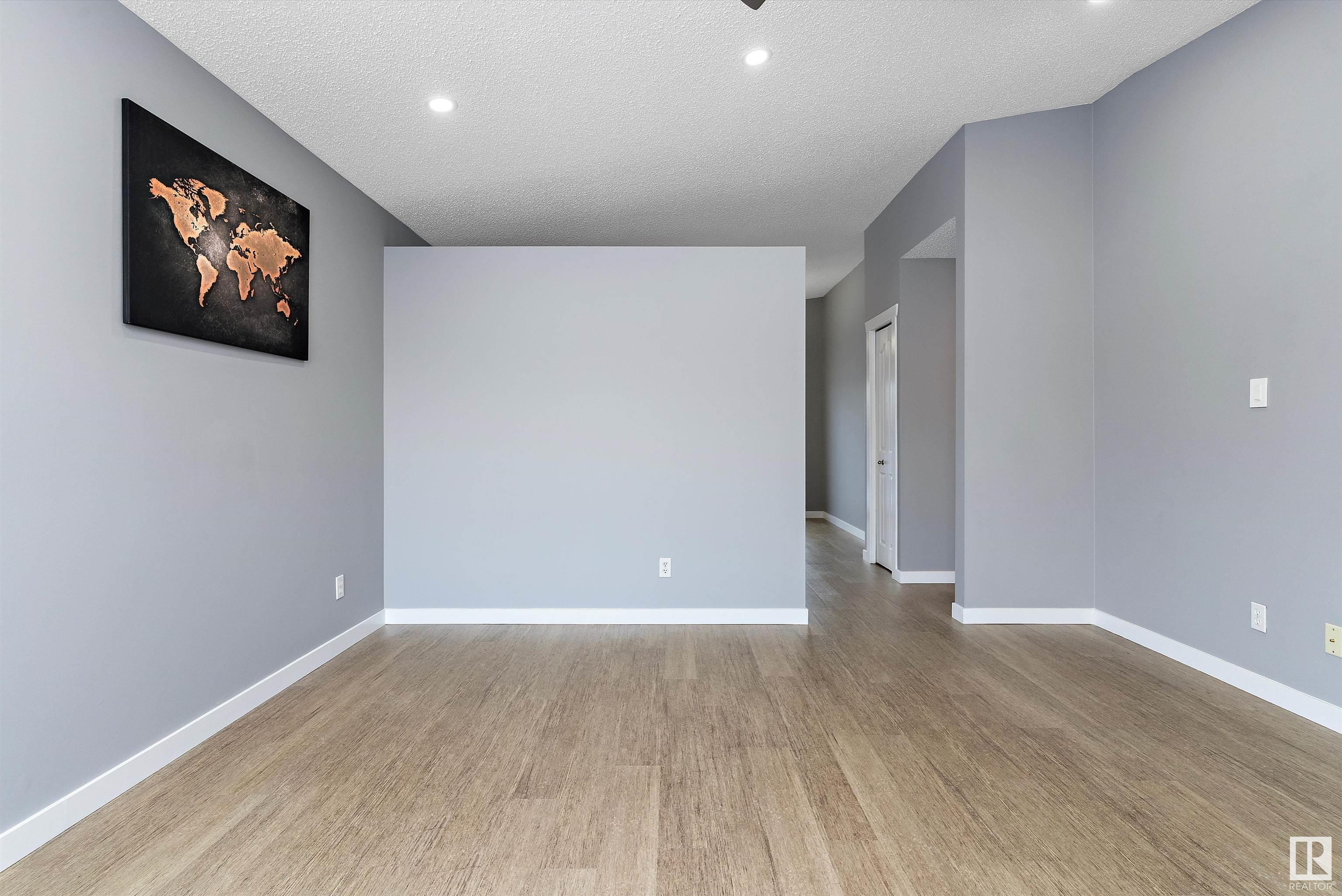      13805 131A AV NW , Edmonton,  ,T5L 5A7 ;  Listing Number: MLS E4419028