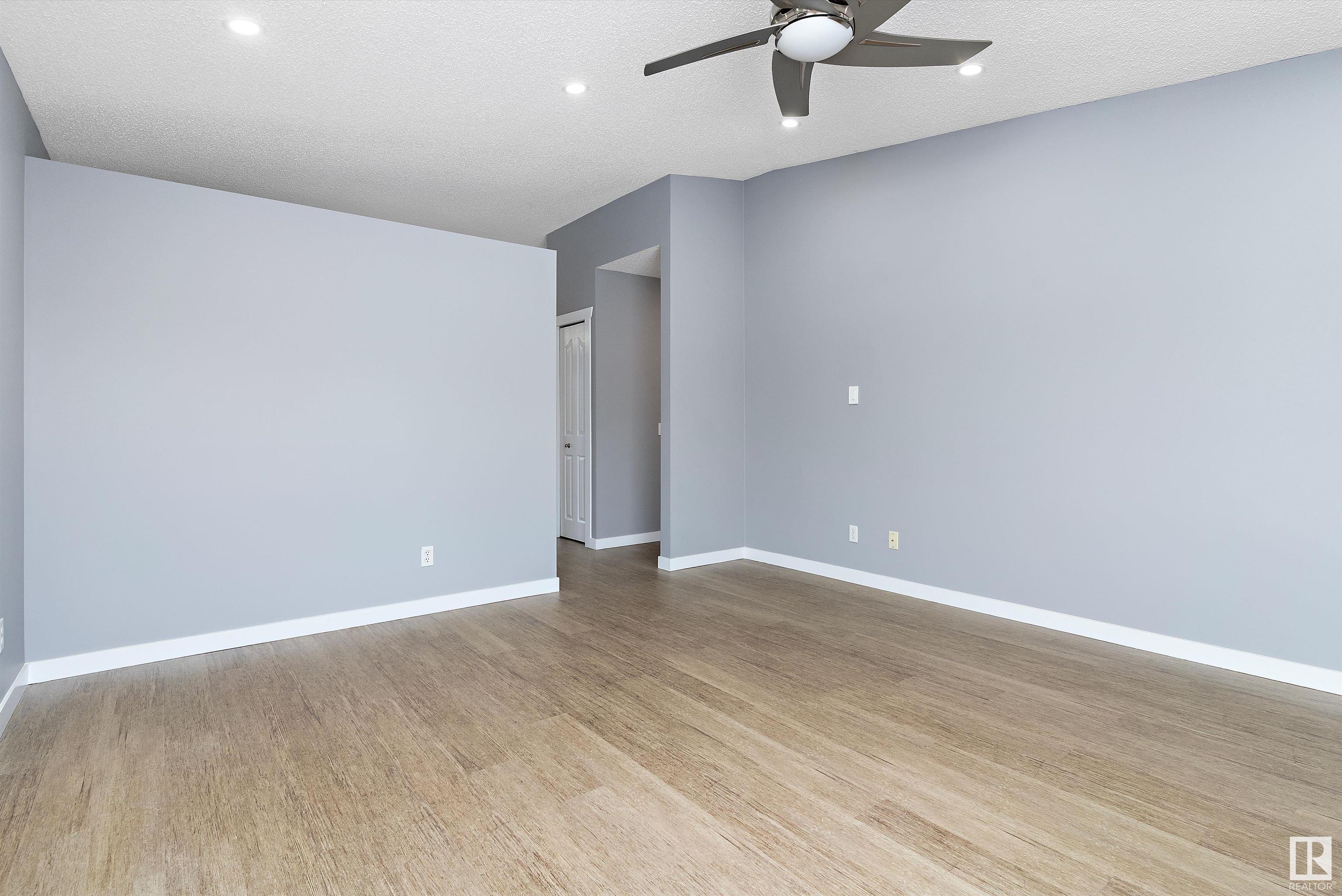     13805 131A AV NW , Edmonton,  ,T5L 5A7 ;  Listing Number: MLS E4419028