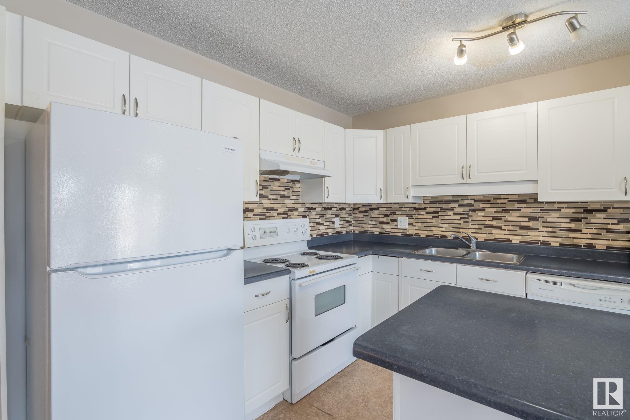      2709 23 ST NW NW , Edmonton,  ,T6T 0A5 ;  Listing Number: MLS E4419029