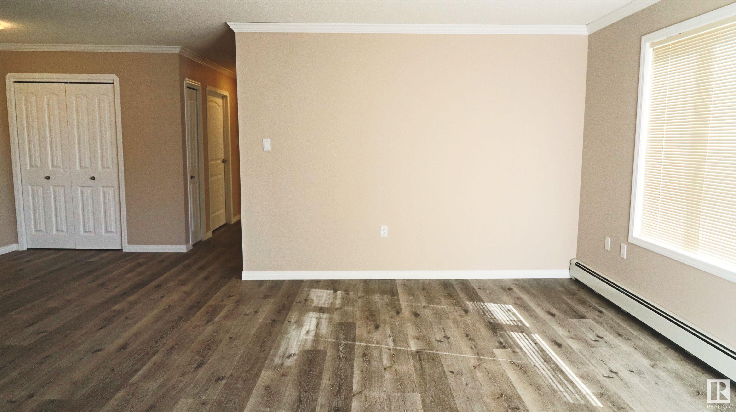      #207 5202 49 ST , Cold Lake,  ,T9M 0E6 ;  Listing Number: MLS E4419036