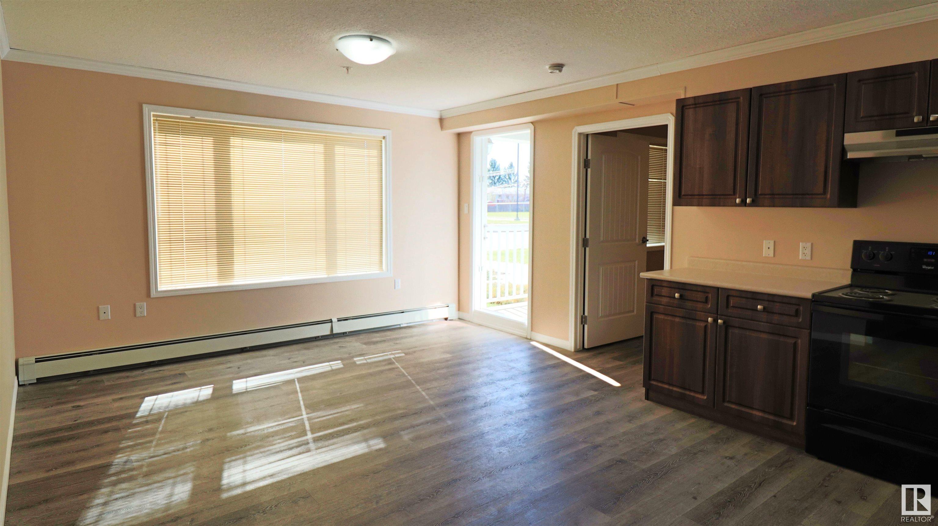      #207 5202 49 ST , Cold Lake,  ,T9M 0E6 ;  Listing Number: MLS E4419036