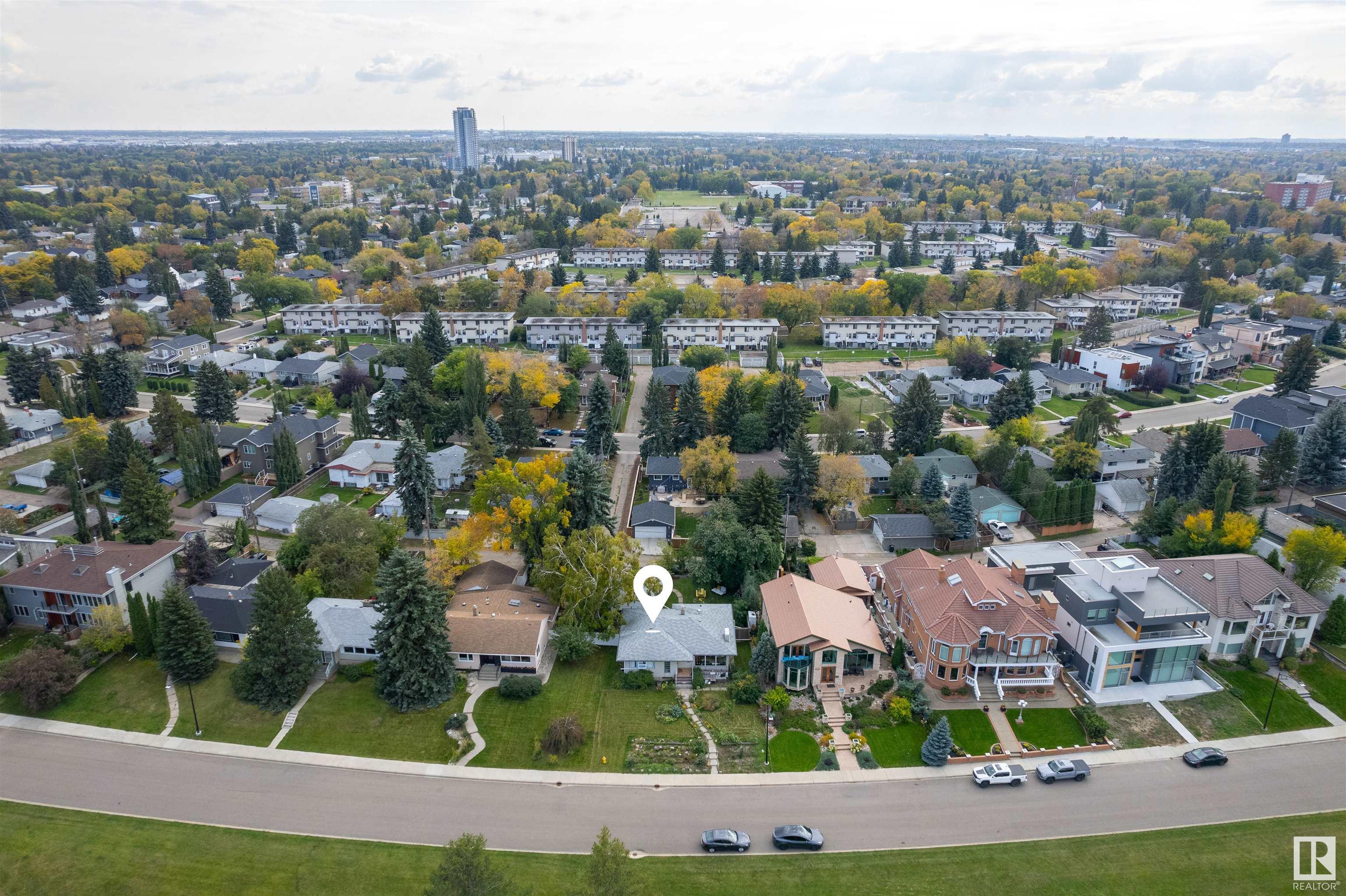      8739 STRATHEARN CR NW , Edmonton,  ,T6C 4C5 ;  Listing Number: MLS E4419038