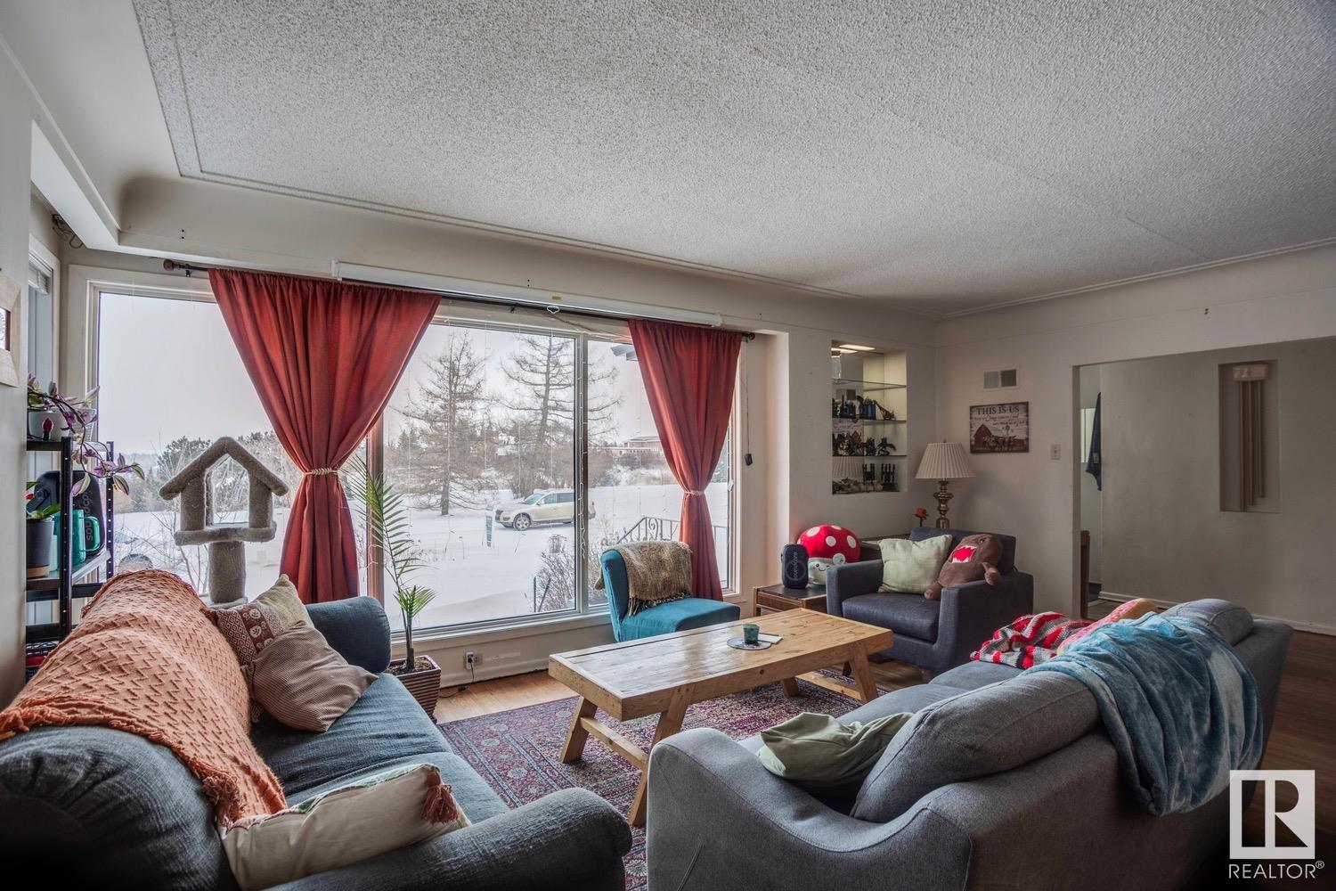      8739 STRATHEARN CR NW , Edmonton,  ,T6C 4C5 ;  Listing Number: MLS E4419038