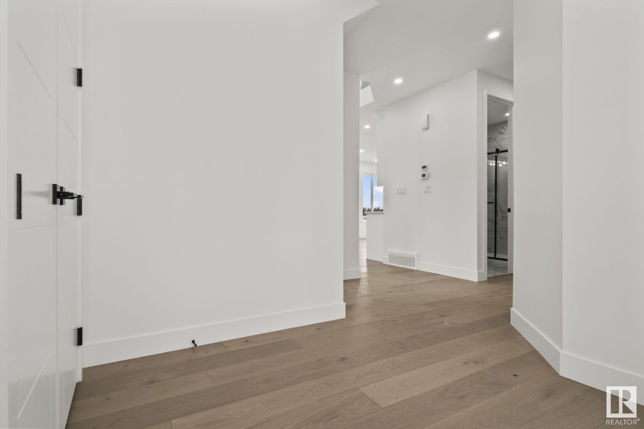      17108 3 ST NW , Edmonton,  ,T5Y 4G8 ;  Listing Number: MLS E4419053