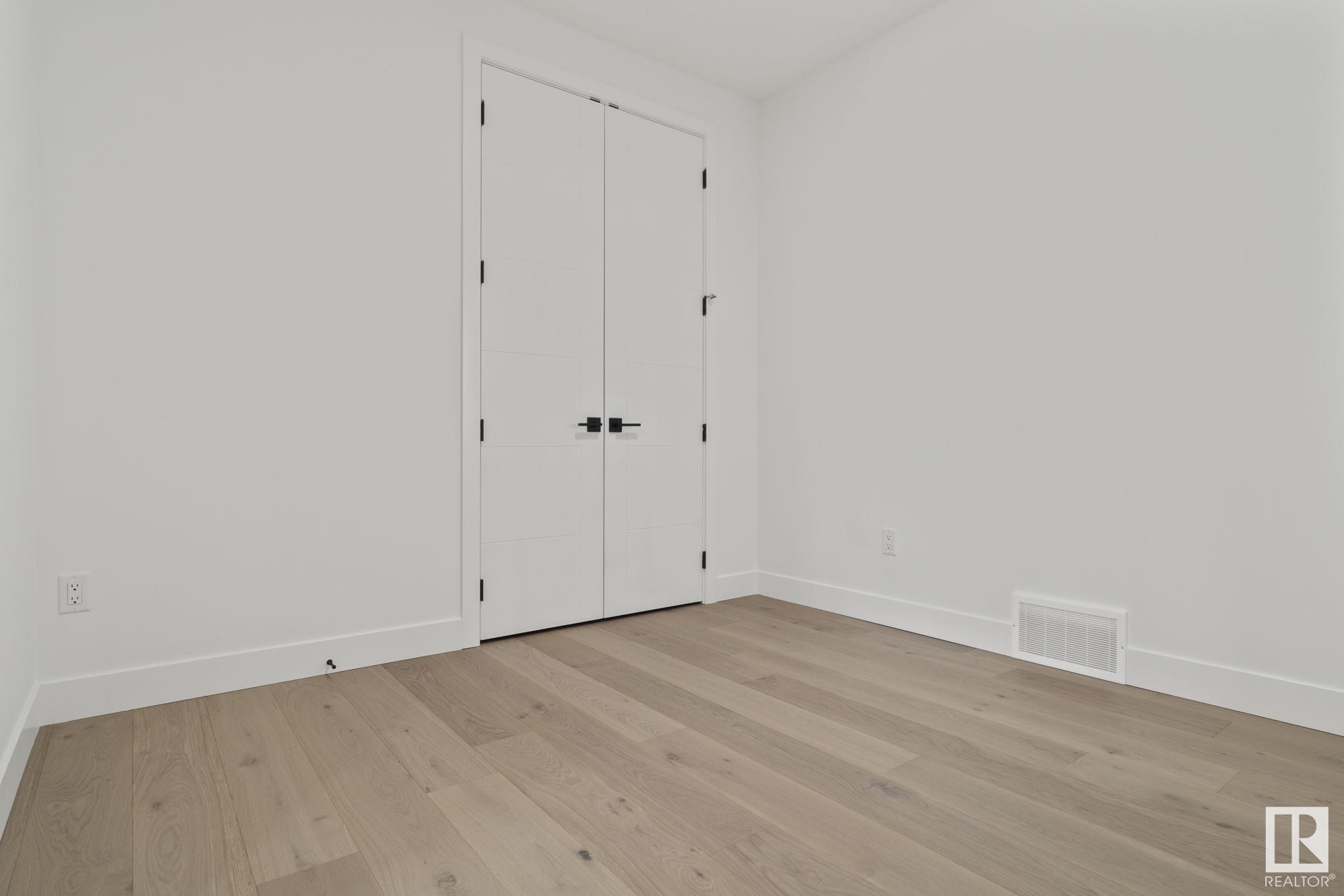      17108 3 ST NW , Edmonton,  ,T5Y 4G8 ;  Listing Number: MLS E4419053