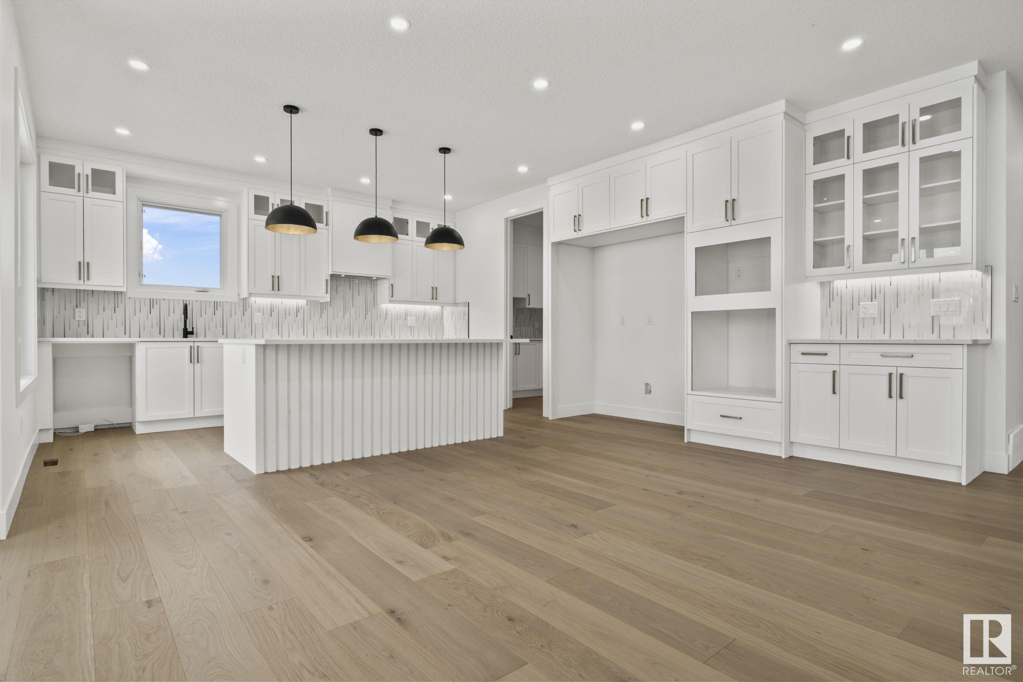      17108 3 ST NW , Edmonton,  ,T5Y 4G8 ;  Listing Number: MLS E4419053