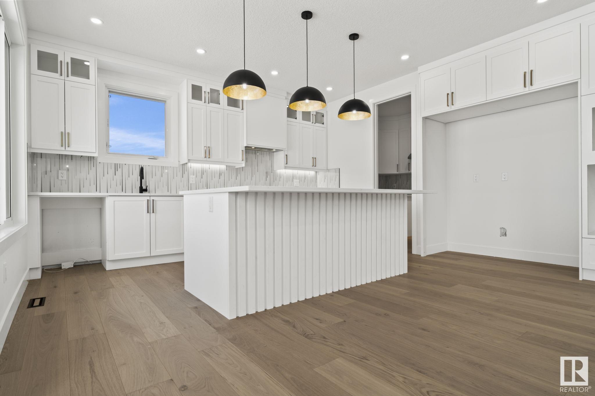      17108 3 ST NW , Edmonton,  ,T5Y 4G8 ;  Listing Number: MLS E4419053
