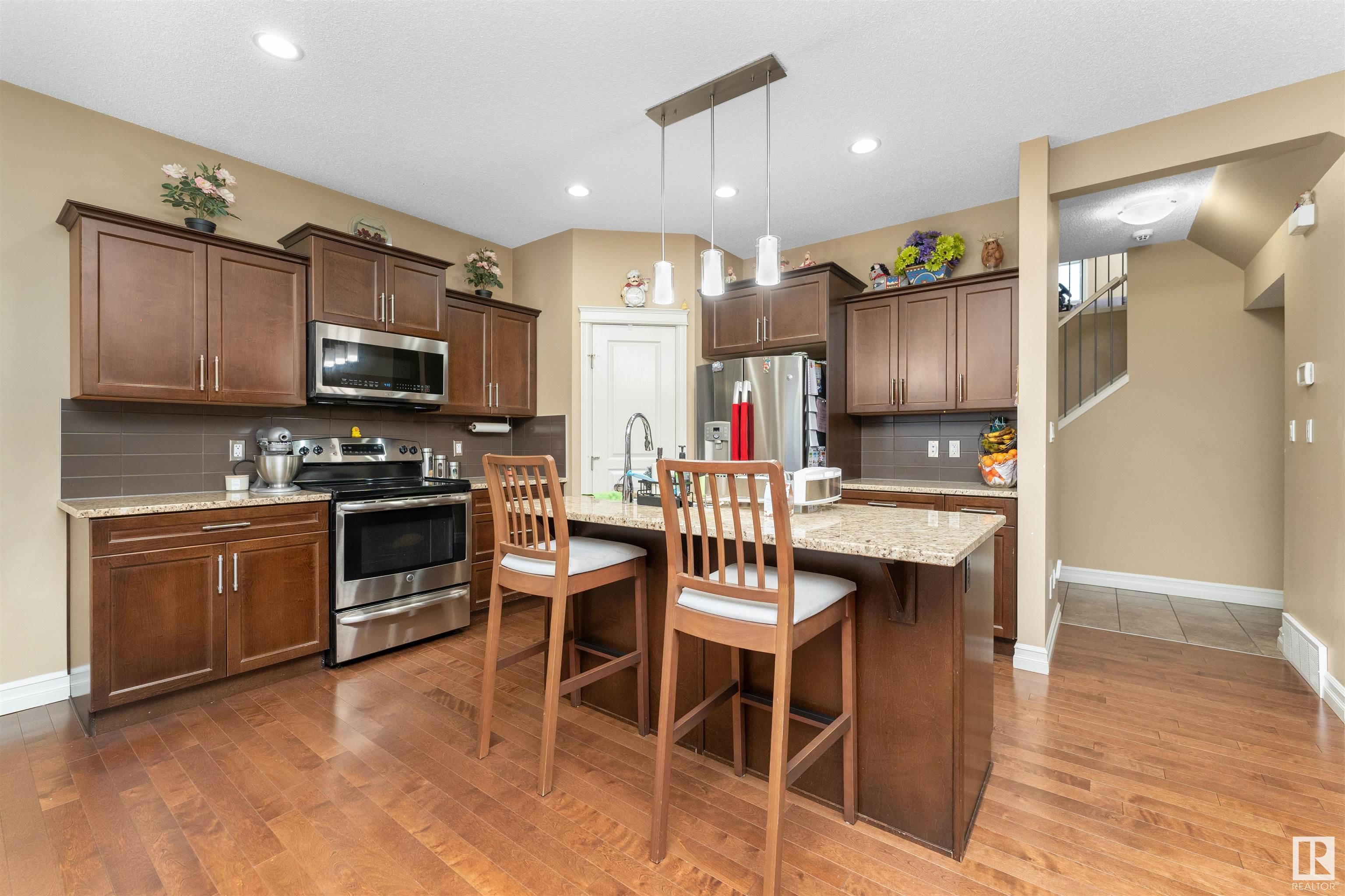      1886 32a street NW , Edmonton,  ,T6T 0L6 ;  Listing Number: MLS E4419057