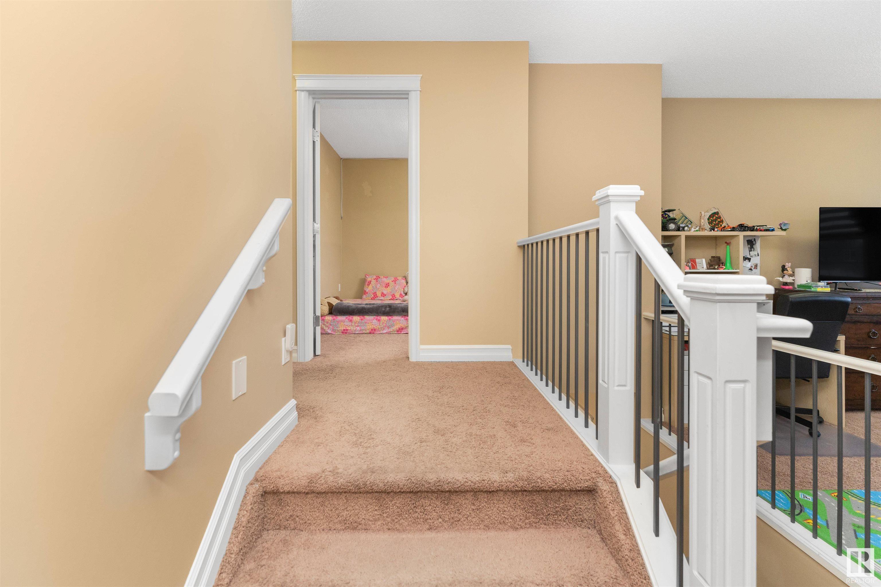      1886 32a street NW , Edmonton,  ,T6T 0L6 ;  Listing Number: MLS E4419057