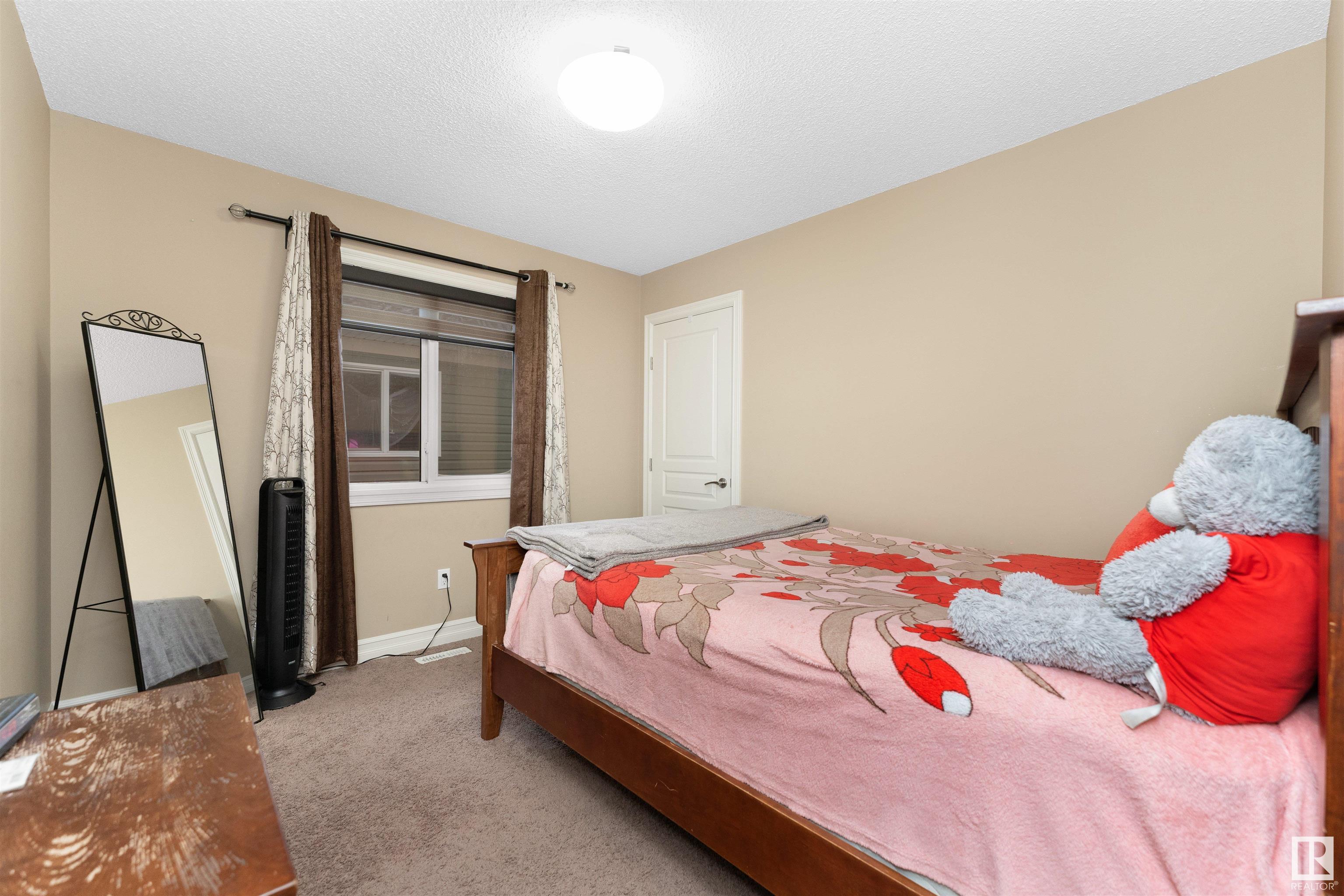      1886 32a street NW , Edmonton,  ,T6T 0L6 ;  Listing Number: MLS E4419057