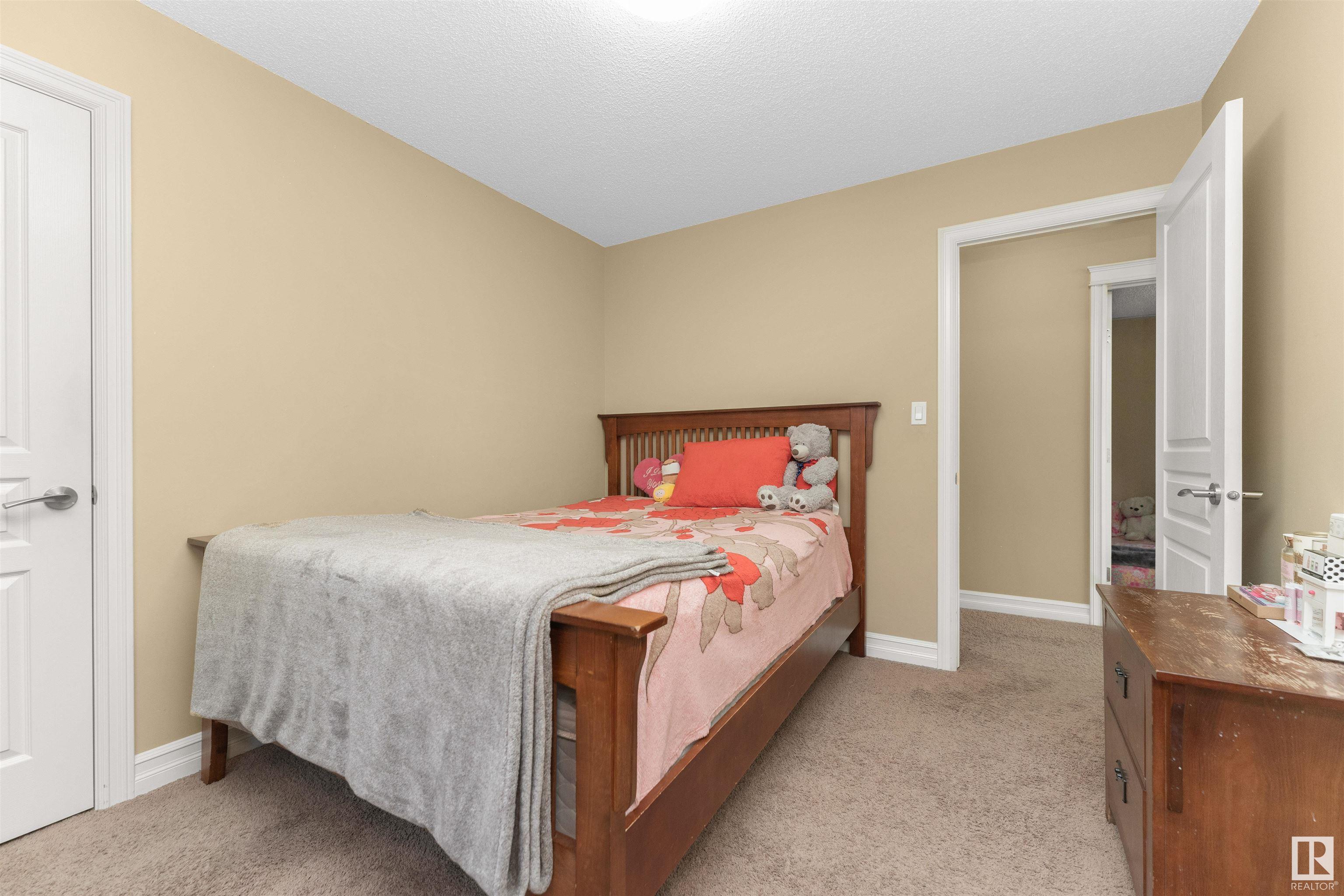      1886 32a street NW , Edmonton,  ,T6T 0L6 ;  Listing Number: MLS E4419057