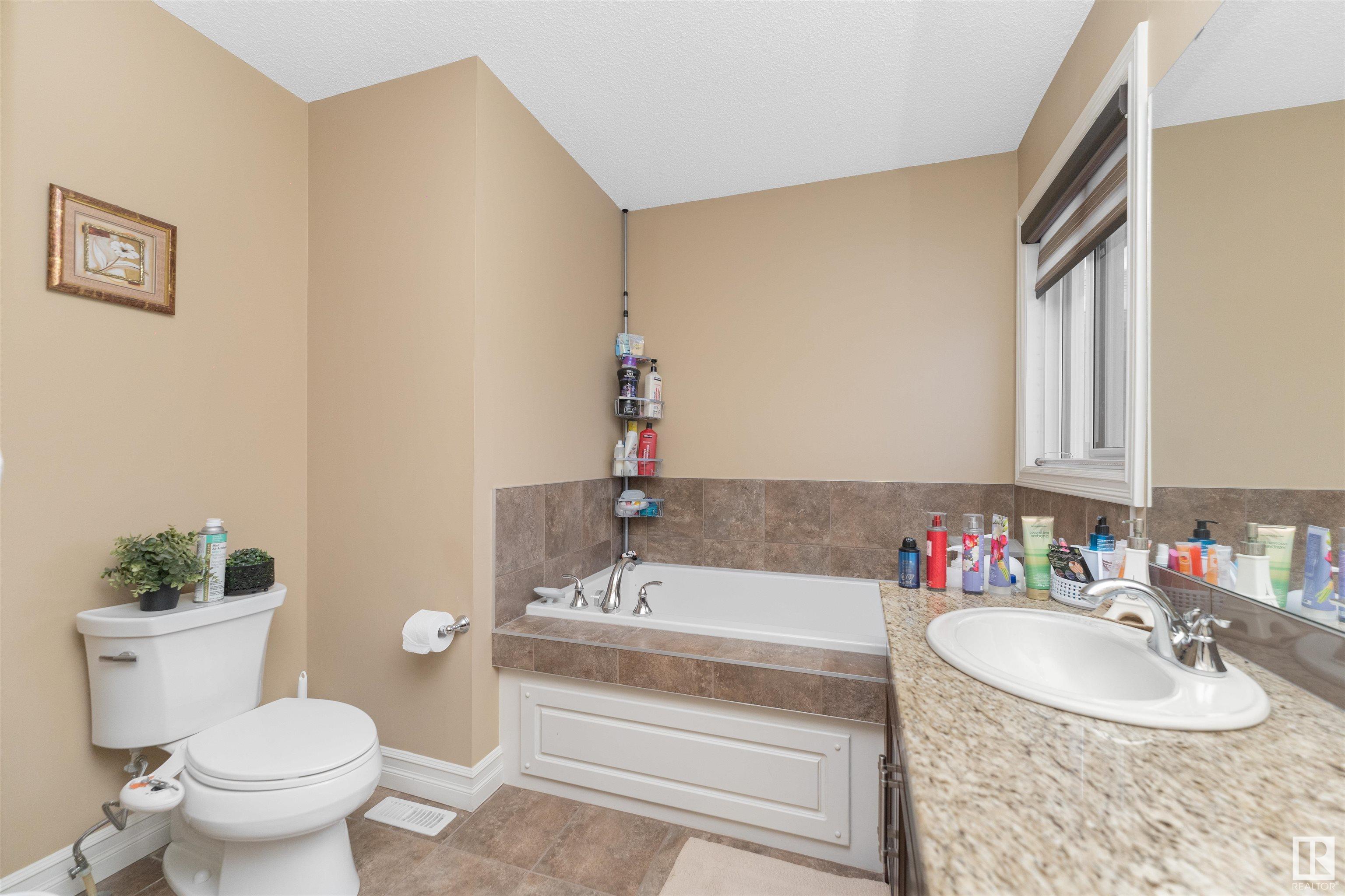      1886 32a street NW , Edmonton,  ,T6T 0L6 ;  Listing Number: MLS E4419057