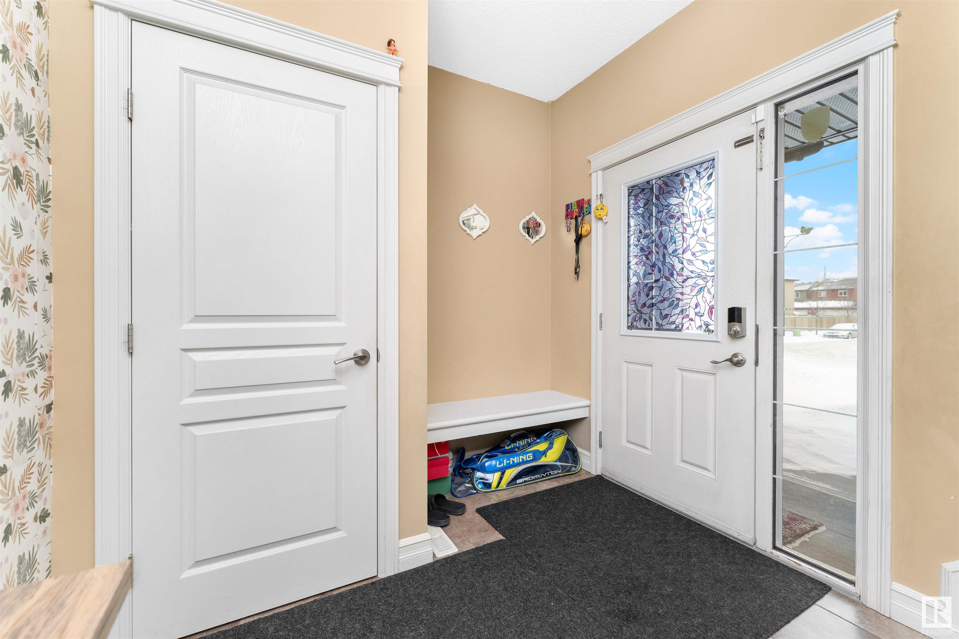      1886 32a street NW , Edmonton,  ,T6T 0L6 ;  Listing Number: MLS E4419057