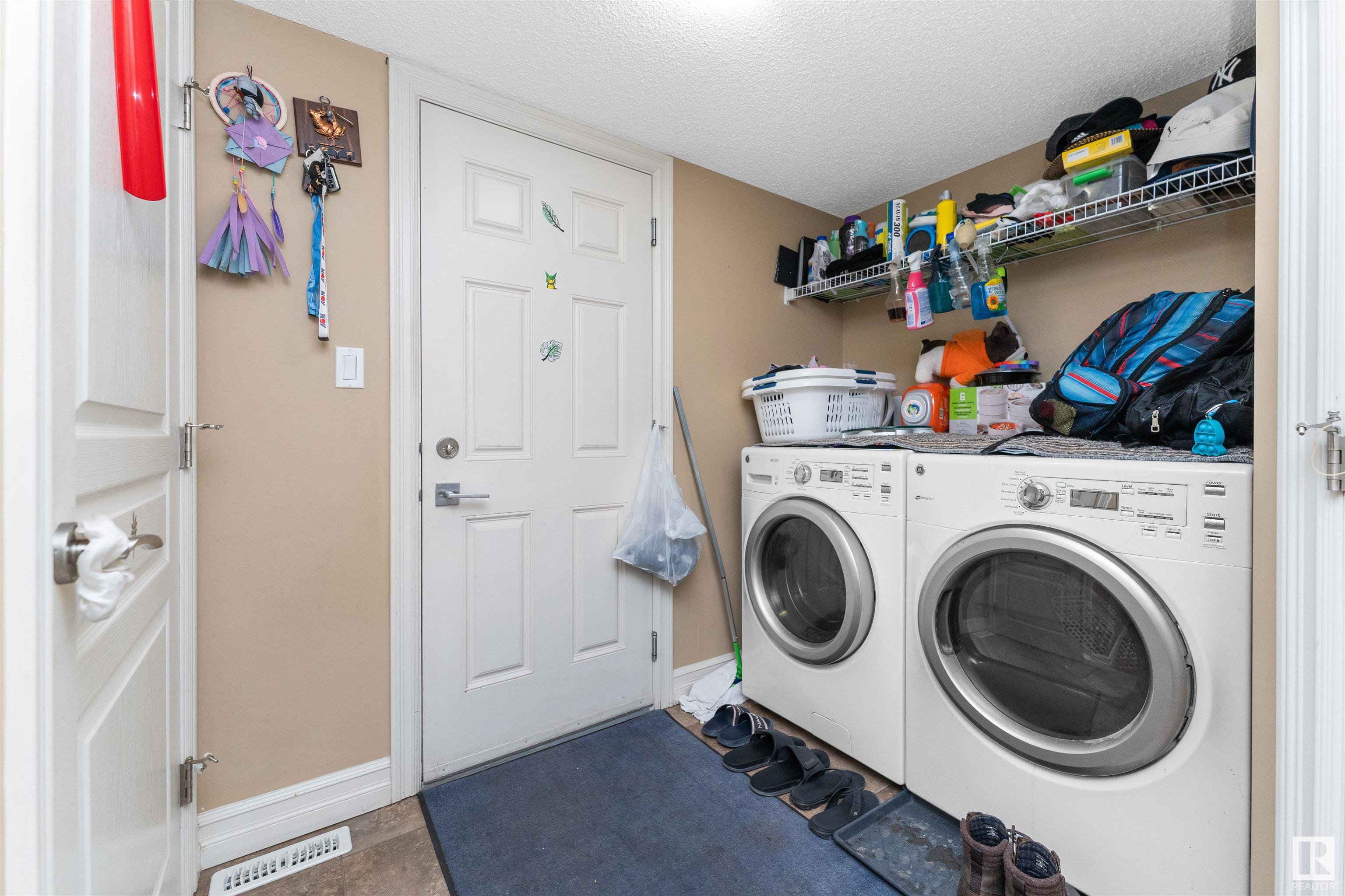      1886 32a street NW , Edmonton,  ,T6T 0L6 ;  Listing Number: MLS E4419057
