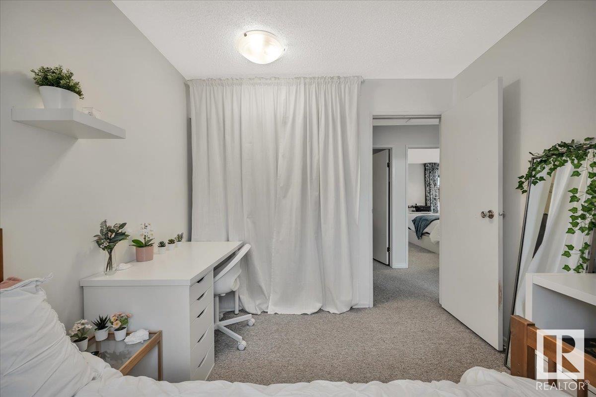      3623 30 AV NW , Edmonton,  ,T6L 5H5 ;  Listing Number: MLS E4419059