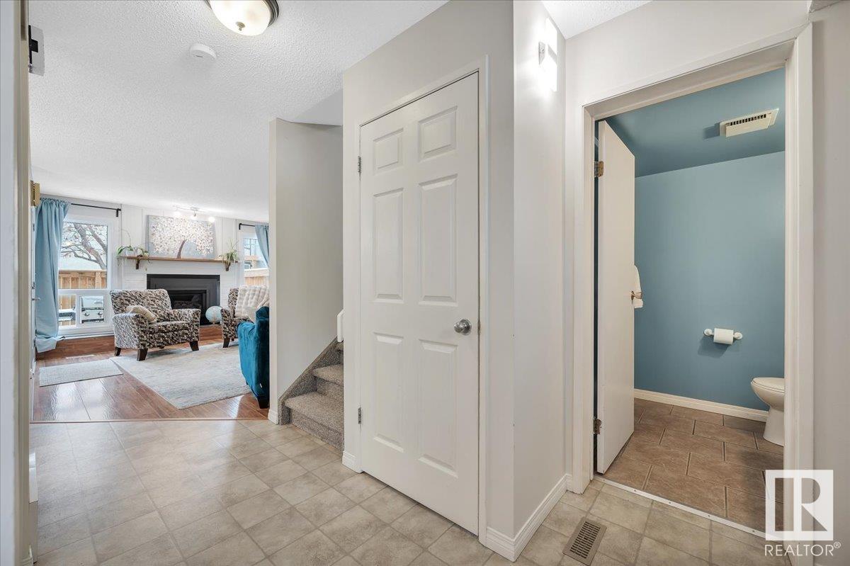      3623 30 AV NW , Edmonton,  ,T6L 5H5 ;  Listing Number: MLS E4419059