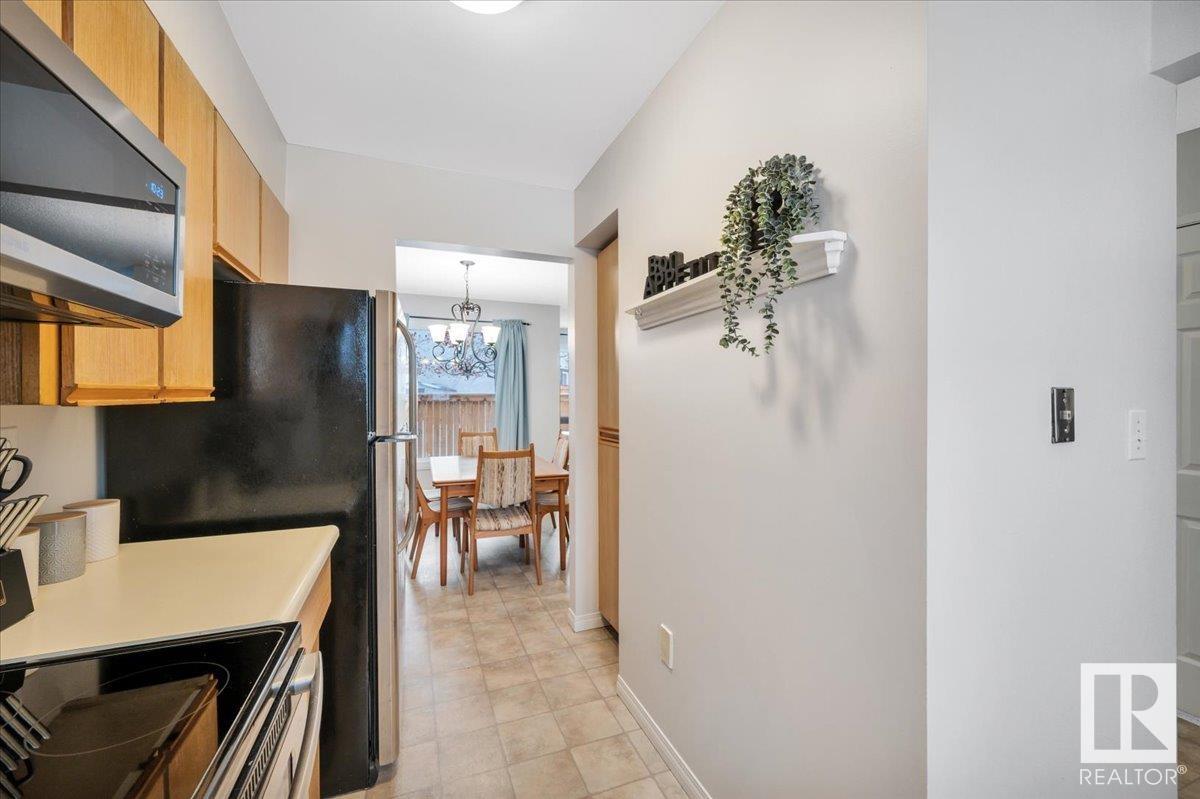      3623 30 AV NW , Edmonton,  ,T6L 5H5 ;  Listing Number: MLS E4419059