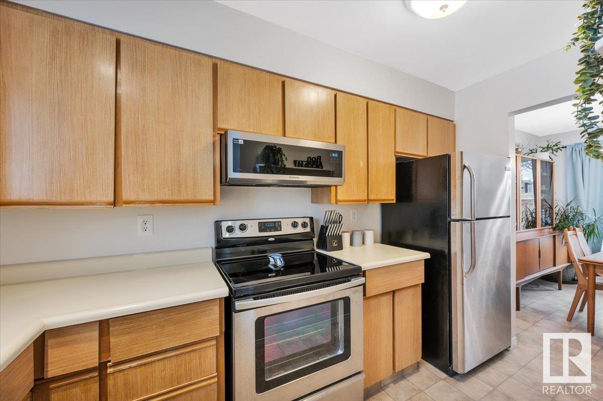      3623 30 AV NW , Edmonton,  ,T6L 5H5 ;  Listing Number: MLS E4419059