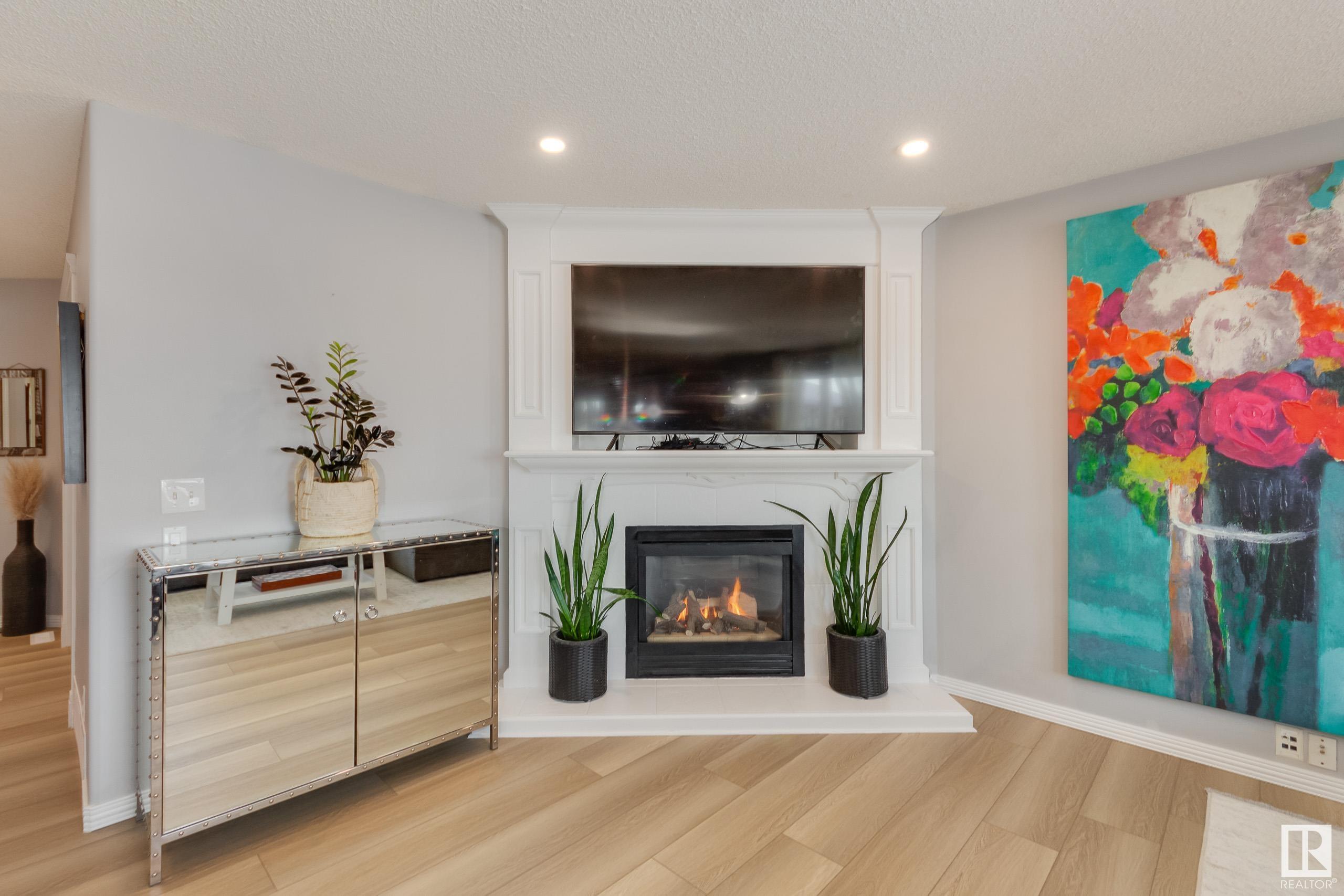      49 LINKSIDE BV , Spruce Grove,  ,T7X 3X4 ;  Listing Number: MLS E4419063