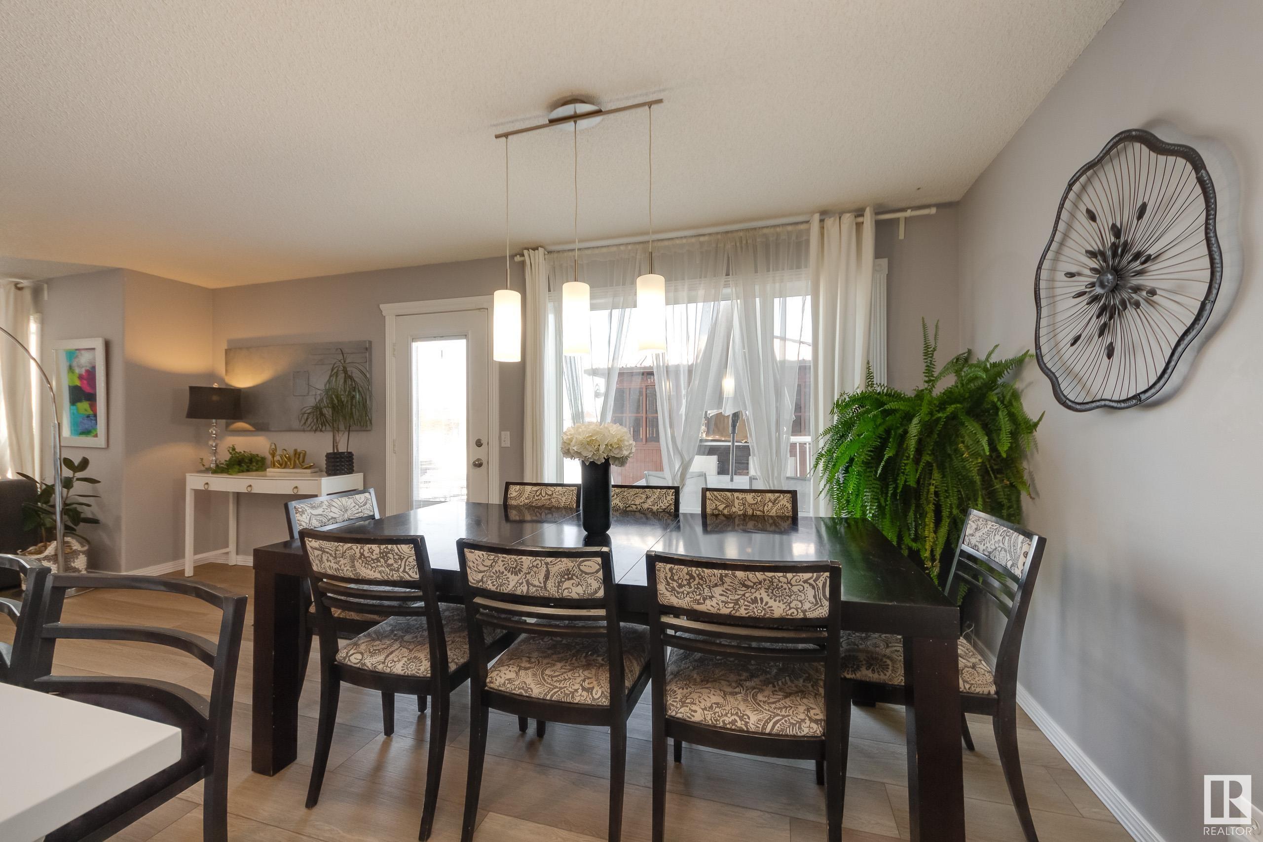      49 LINKSIDE BV , Spruce Grove,  ,T7X 3X4 ;  Listing Number: MLS E4419063