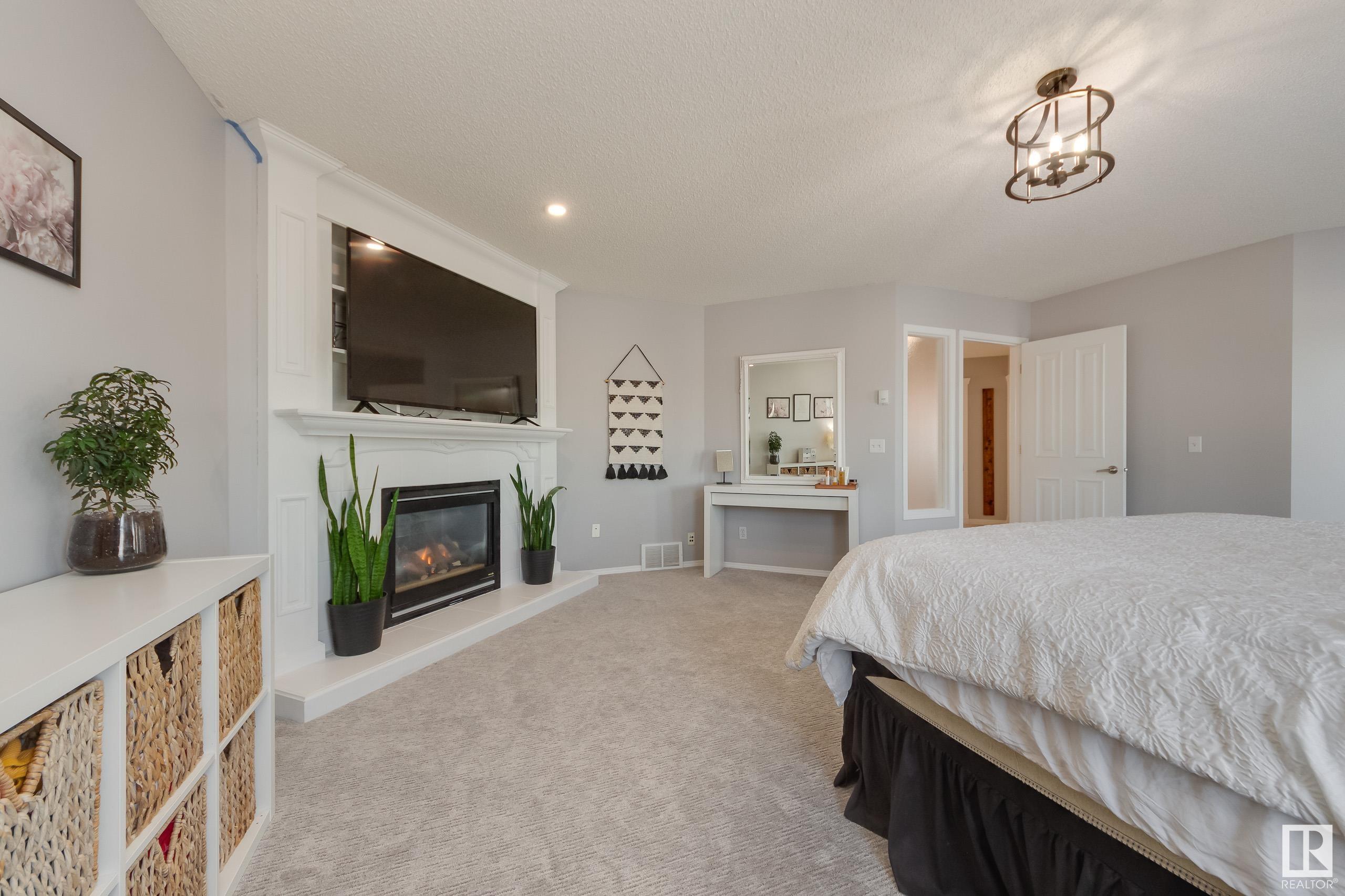      49 LINKSIDE BV , Spruce Grove,  ,T7X 3X4 ;  Listing Number: MLS E4419063