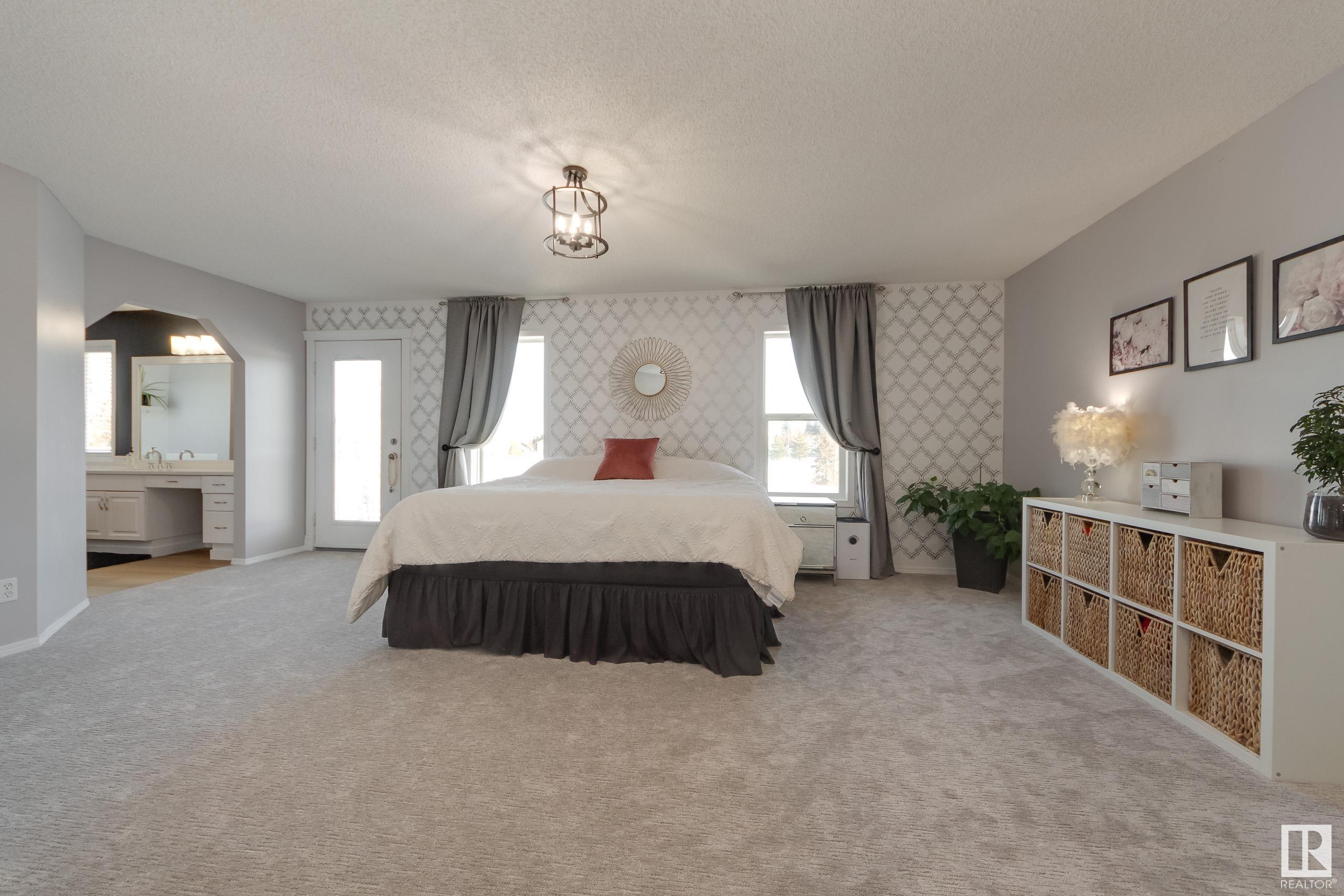      49 LINKSIDE BV , Spruce Grove,  ,T7X 3X4 ;  Listing Number: MLS E4419063