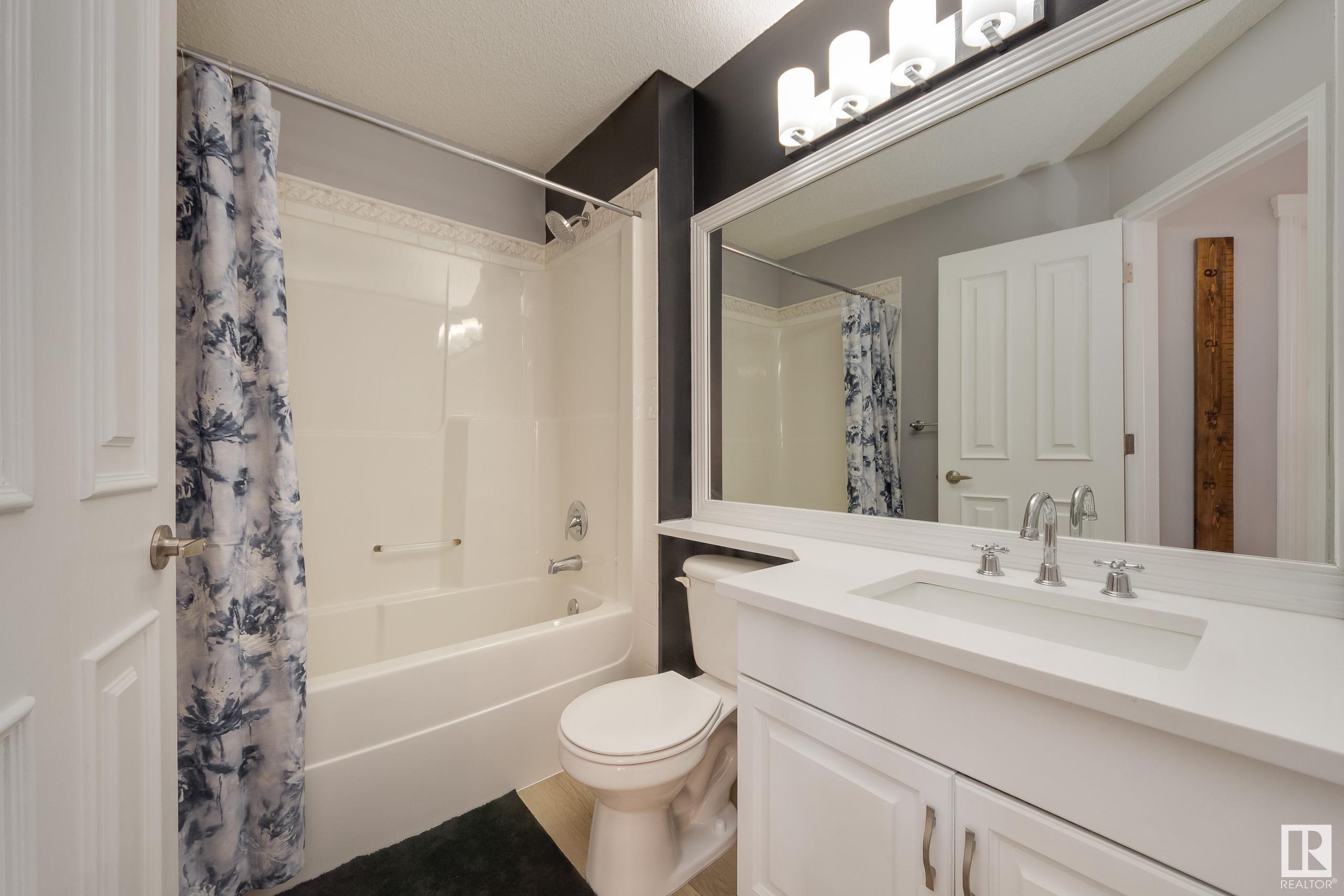      49 LINKSIDE BV , Spruce Grove,  ,T7X 3X4 ;  Listing Number: MLS E4419063