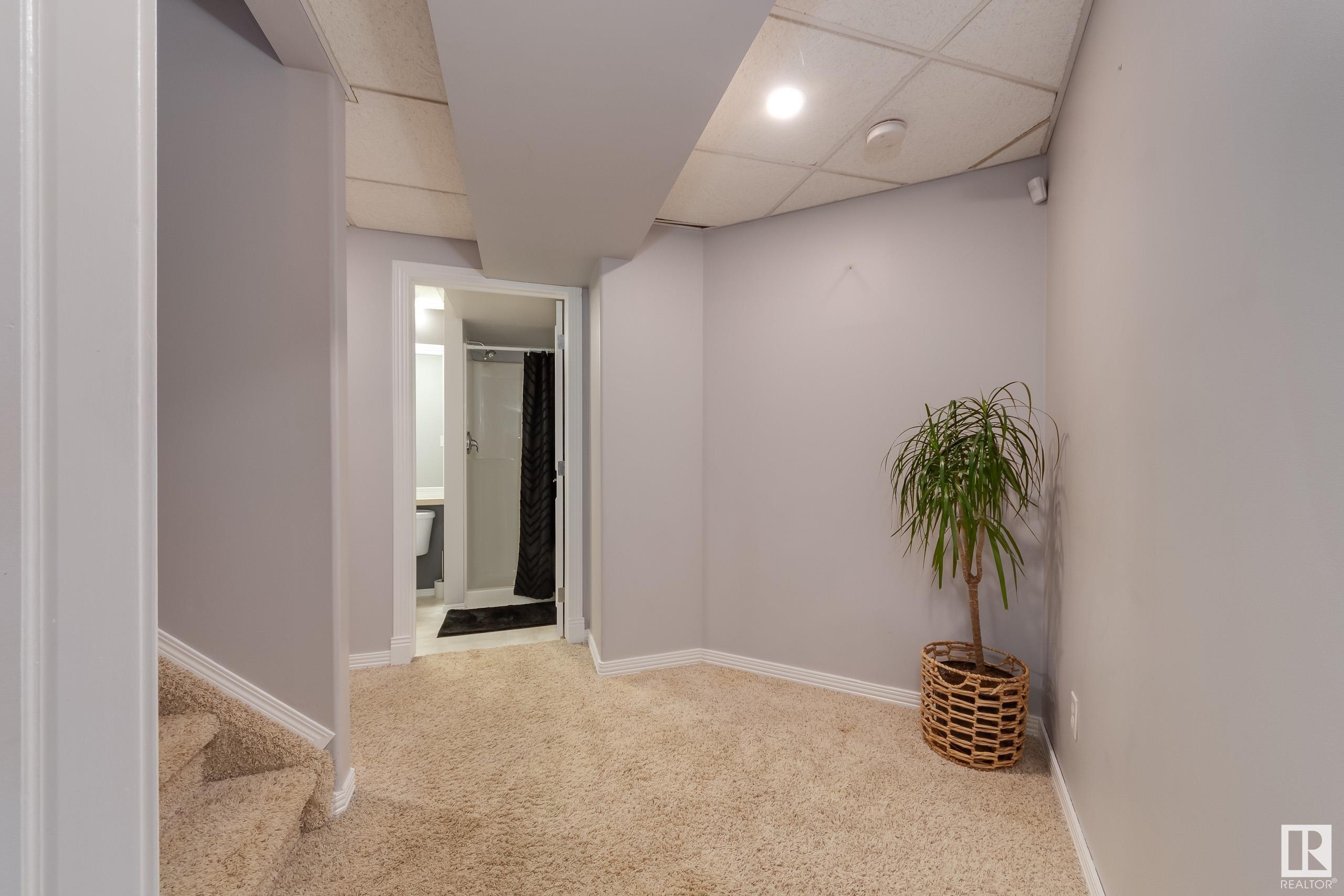      49 LINKSIDE BV , Spruce Grove,  ,T7X 3X4 ;  Listing Number: MLS E4419063