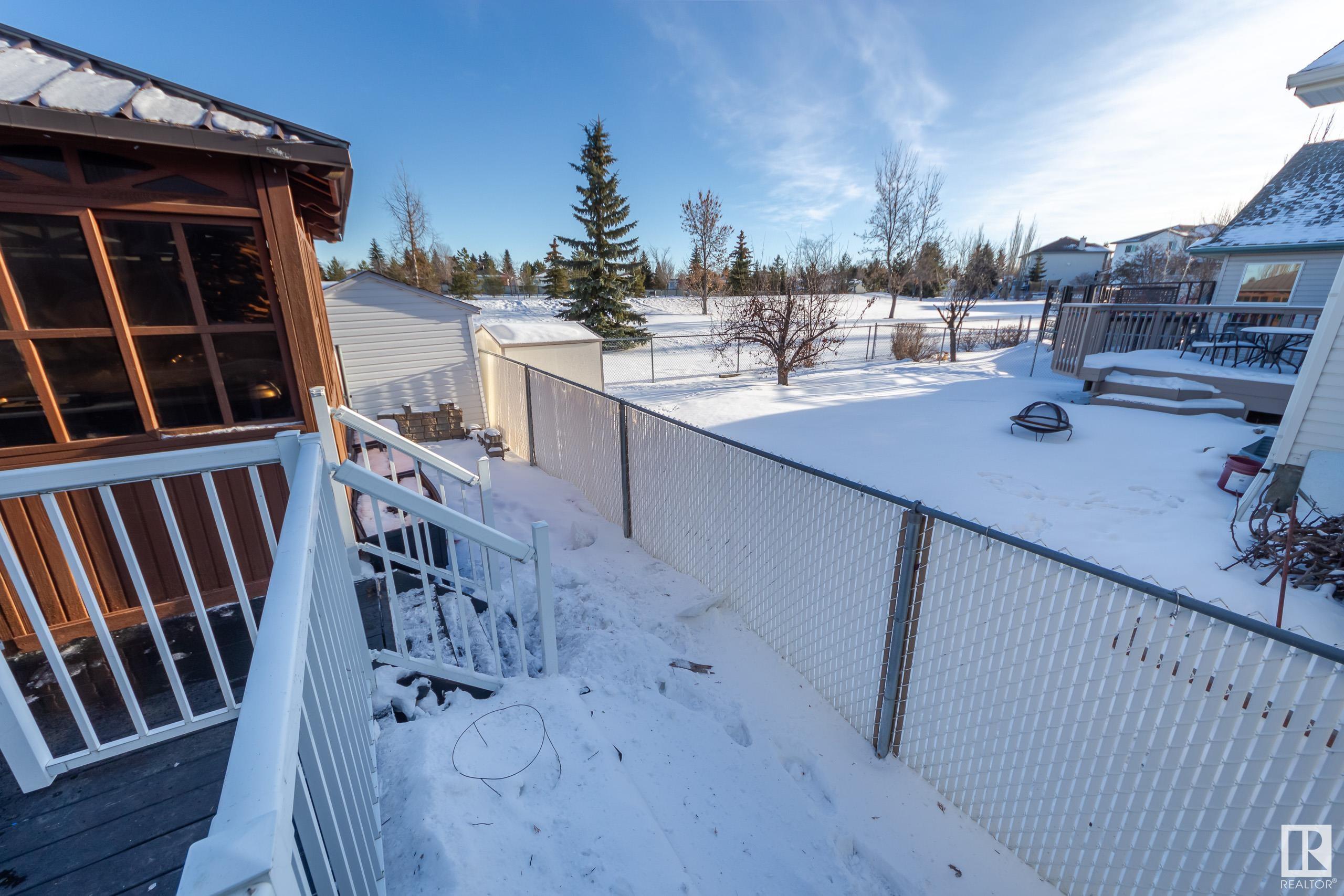      49 LINKSIDE BV , Spruce Grove,  ,T7X 3X4 ;  Listing Number: MLS E4419063