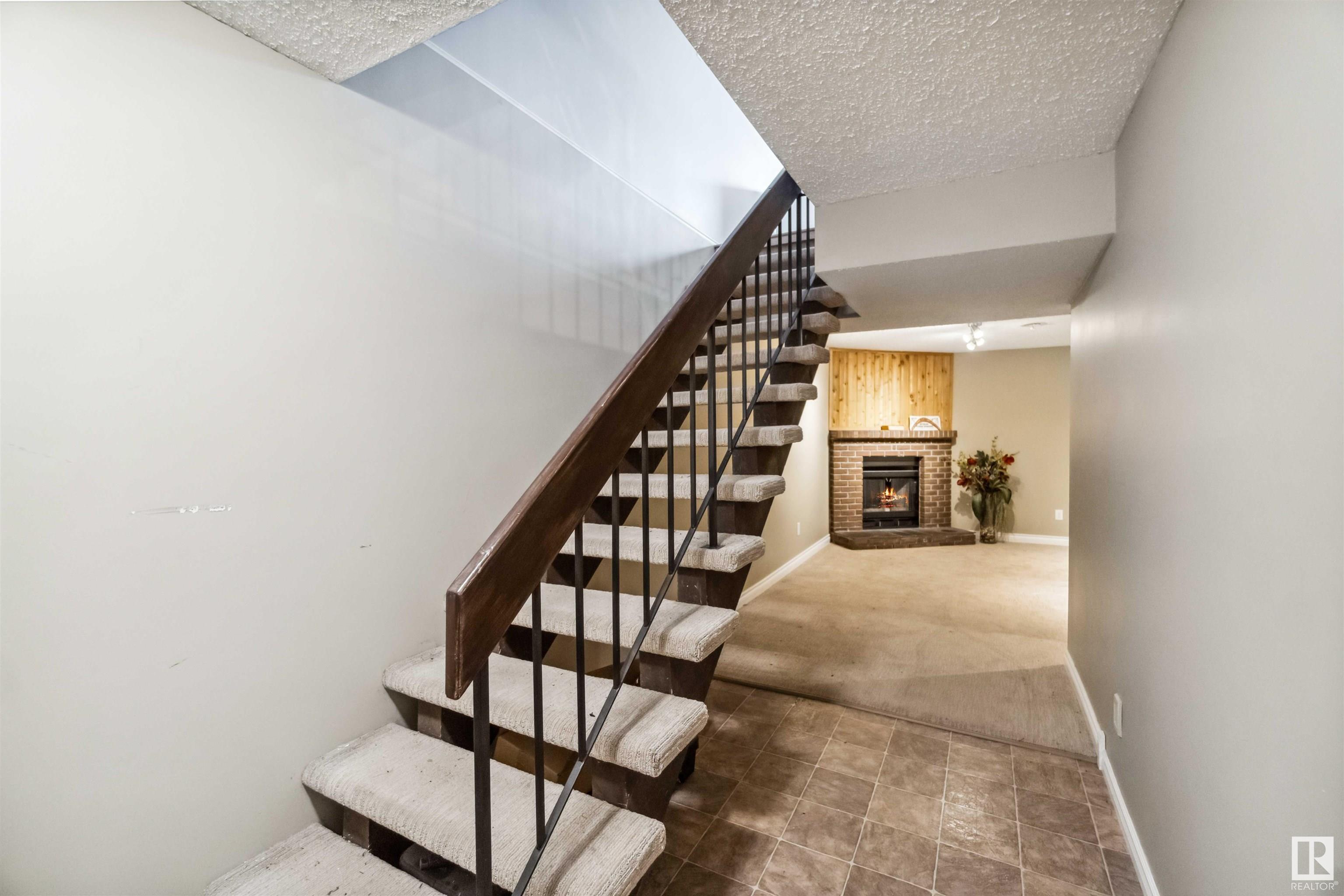      3257 132A AV NW , Edmonton,  ,T5A 3K4 ;  Listing Number: MLS E4419067