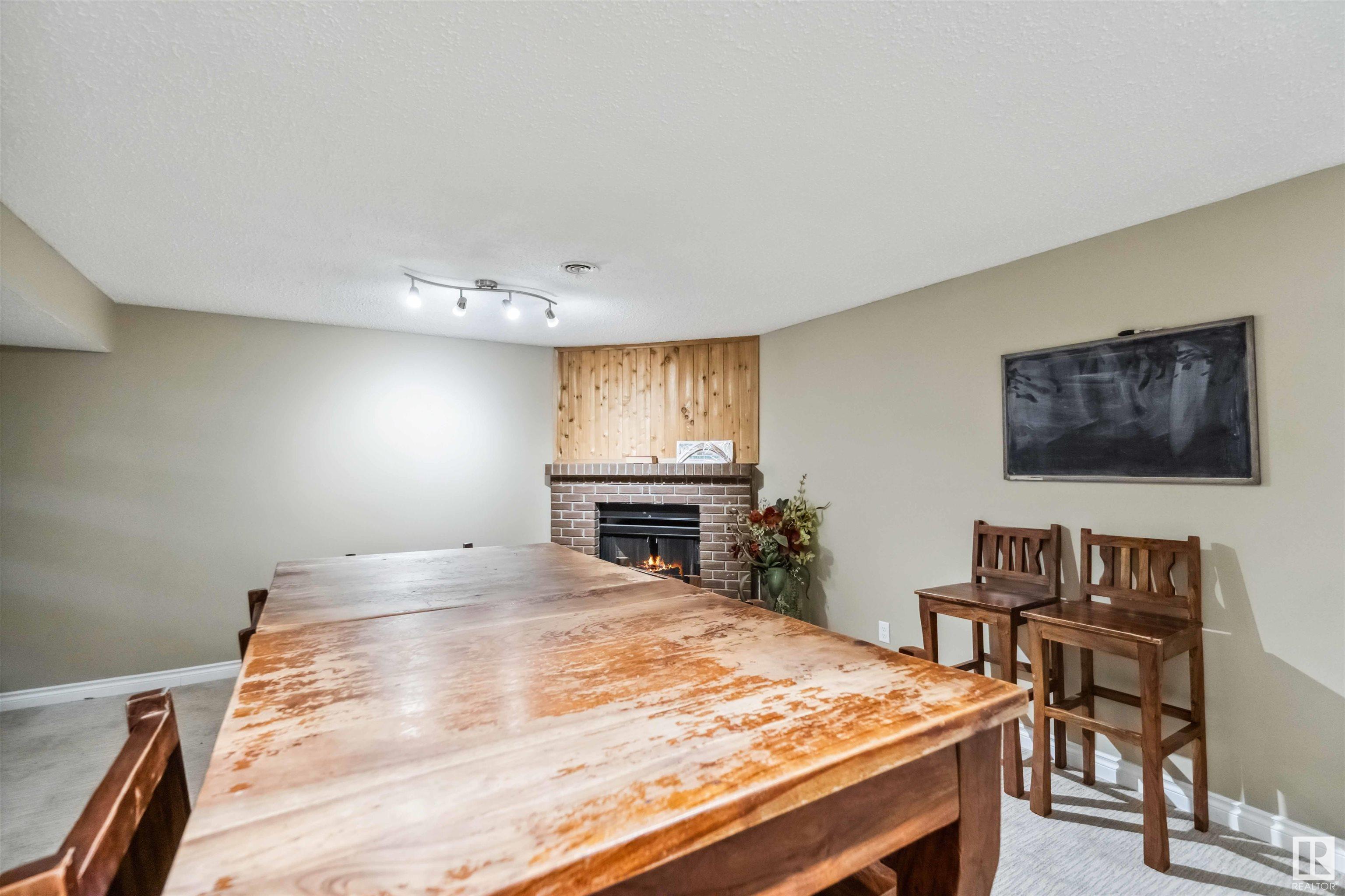     3257 132A AV NW , Edmonton,  ,T5A 3K4 ;  Listing Number: MLS E4419067
