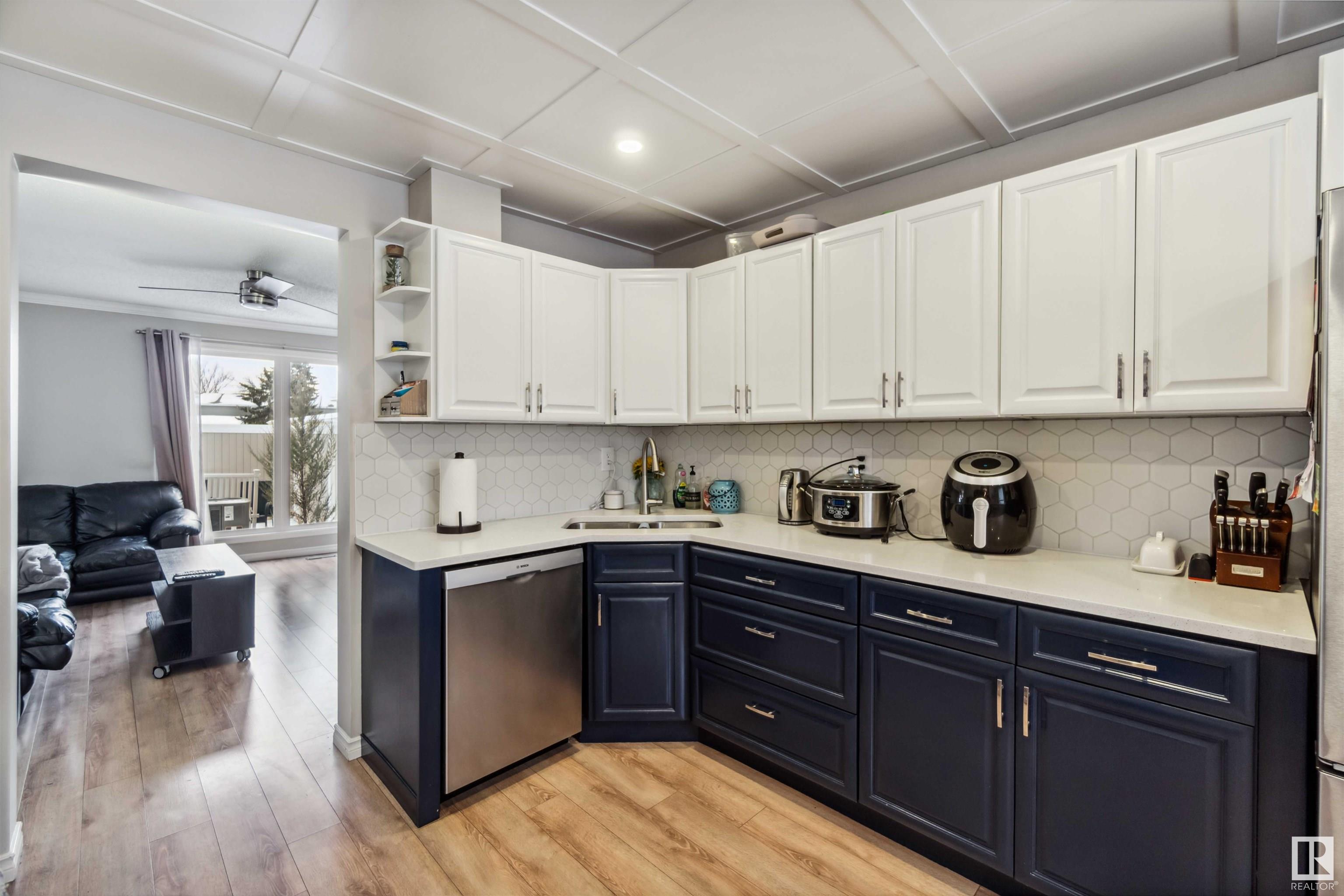      3257 132A AV NW , Edmonton,  ,T5A 3K4 ;  Listing Number: MLS E4419067