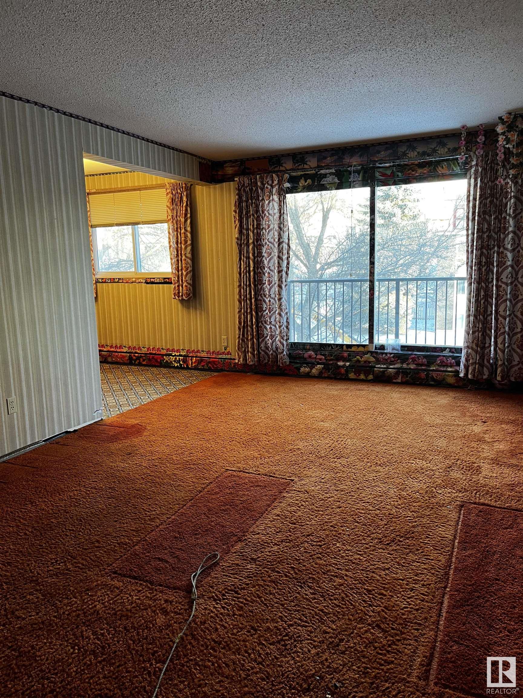      #301 10320 113 ST NW , Edmonton,  ,T5K 1P6 ;  Listing Number: MLS E4419074