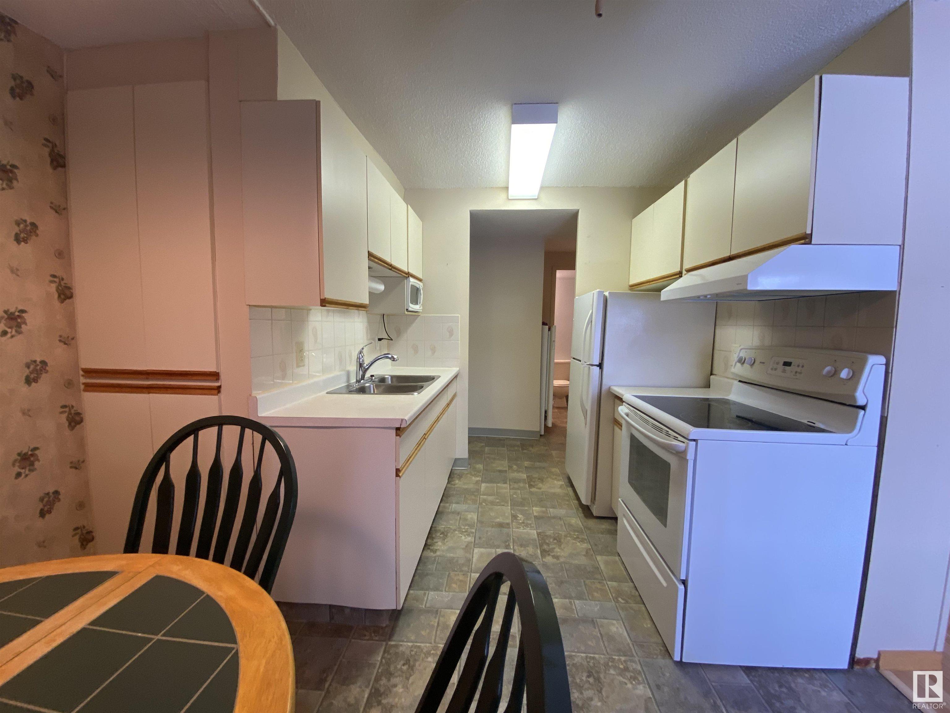      #5 11112 129 ST NW , Edmonton,  ,T5M 0Y5 ;  Listing Number: MLS E4419080