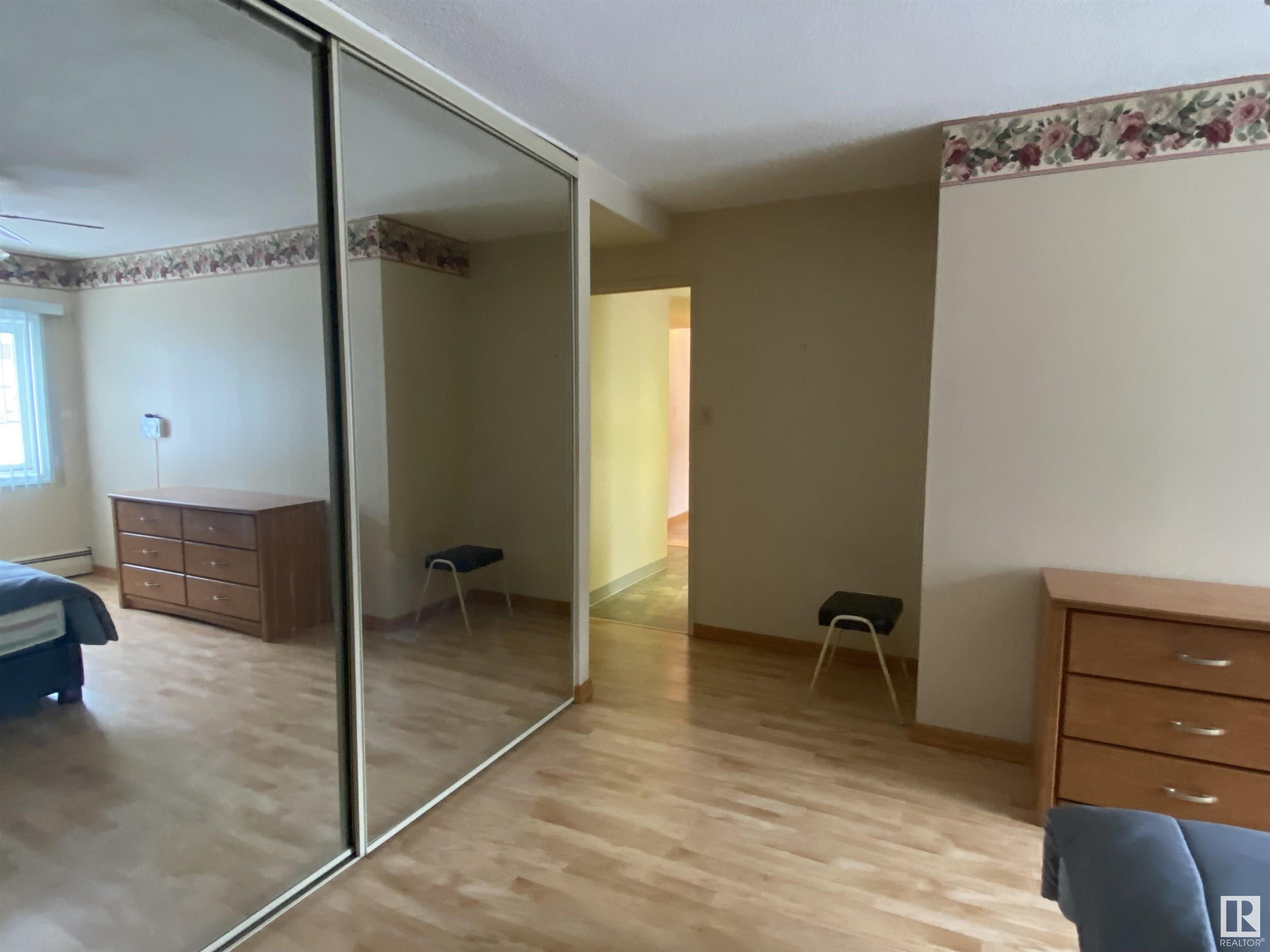      #5 11112 129 ST NW , Edmonton,  ,T5M 0Y5 ;  Listing Number: MLS E4419080