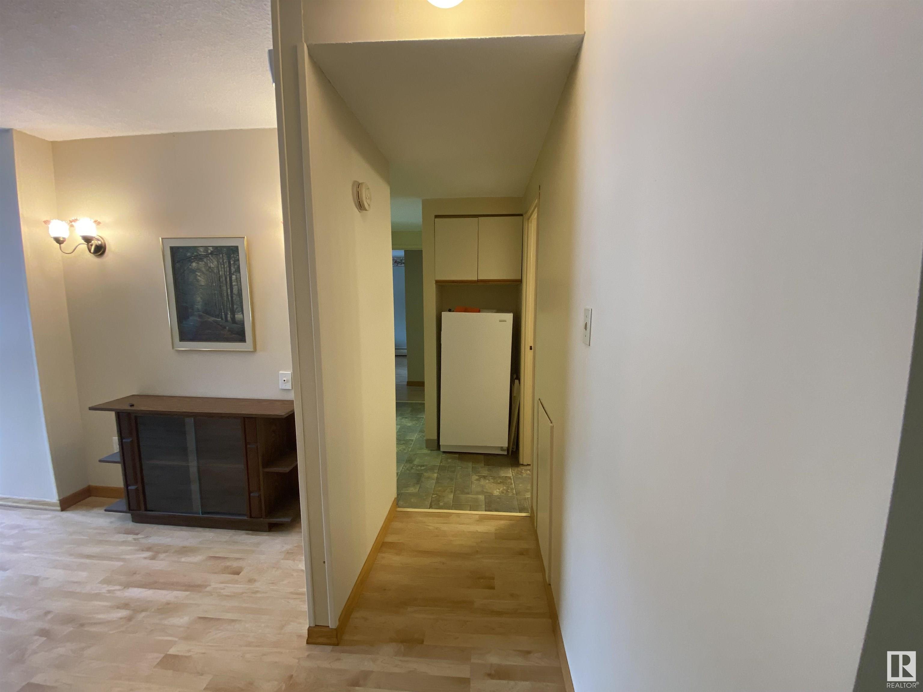      #5 11112 129 ST NW , Edmonton,  ,T5M 0Y5 ;  Listing Number: MLS E4419080