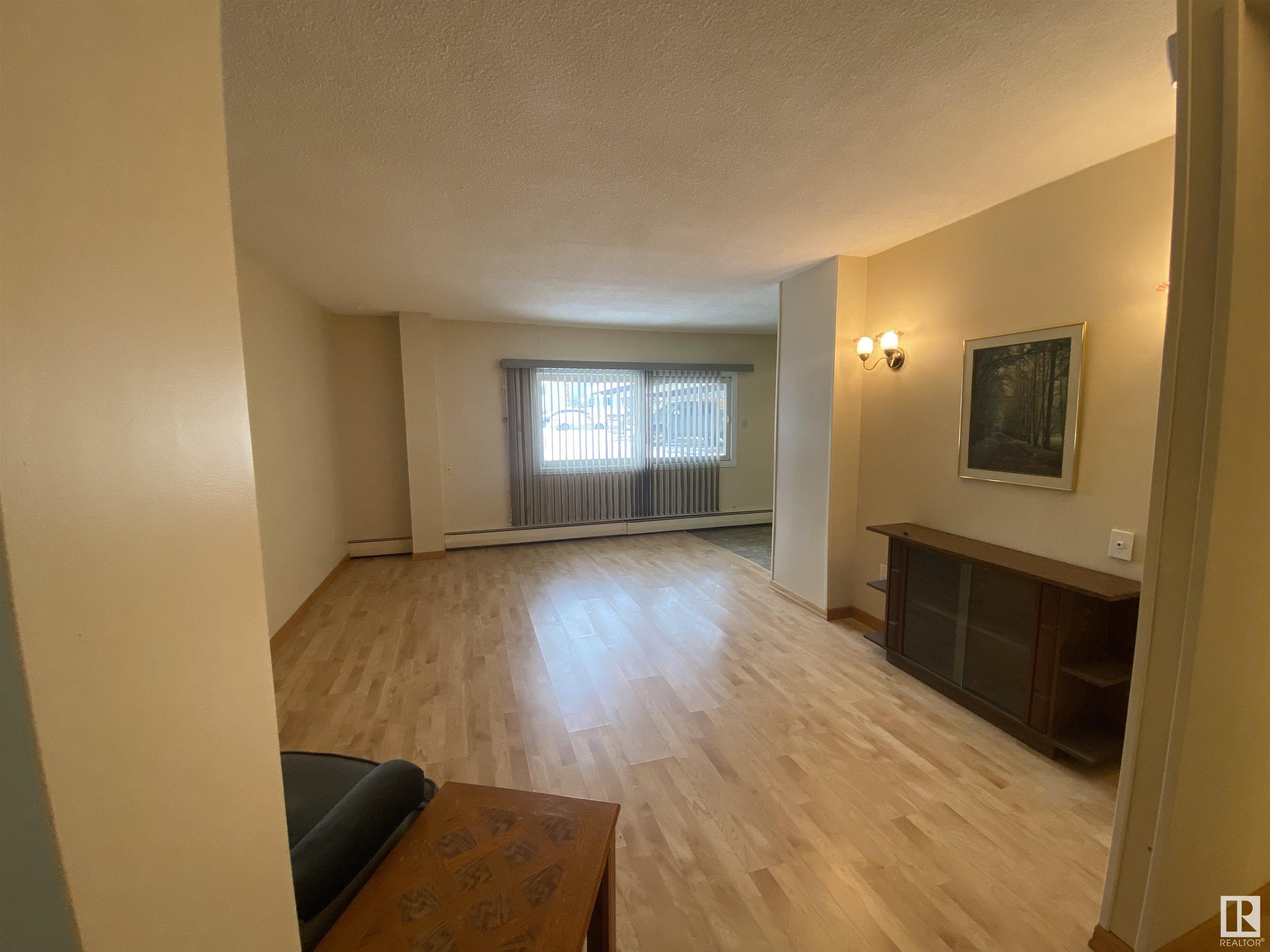      #5 11112 129 ST NW , Edmonton,  ,T5M 0Y5 ;  Listing Number: MLS E4419080