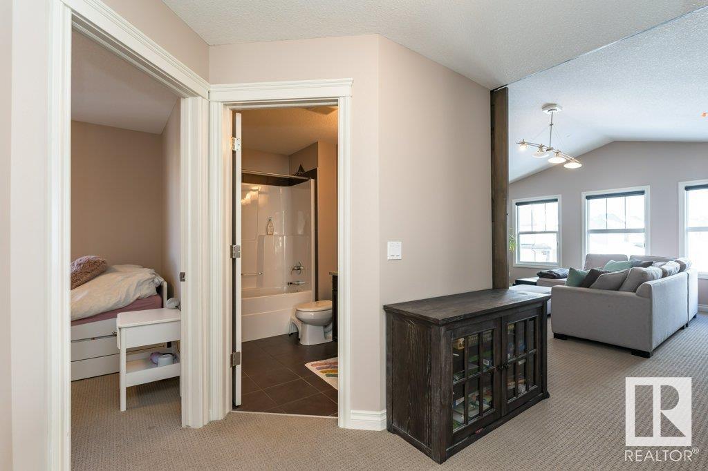      2279 WARRY LO SW , Edmonton,  ,T6W 0N8 ;  Listing Number: MLS E4419090