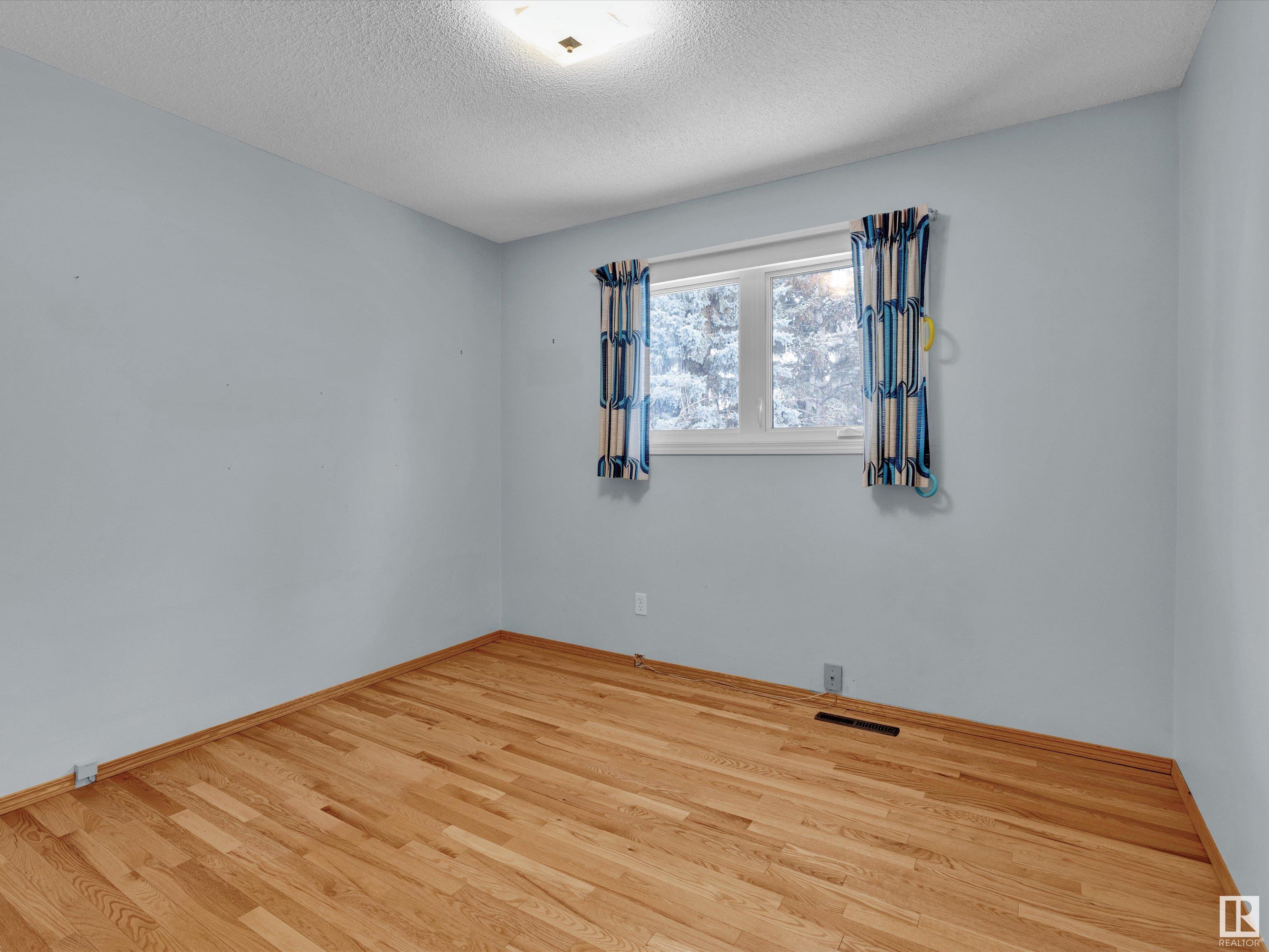      5219 125 ST NW , Edmonton,  ,T6H 3V7 ;  Listing Number: MLS E4419095