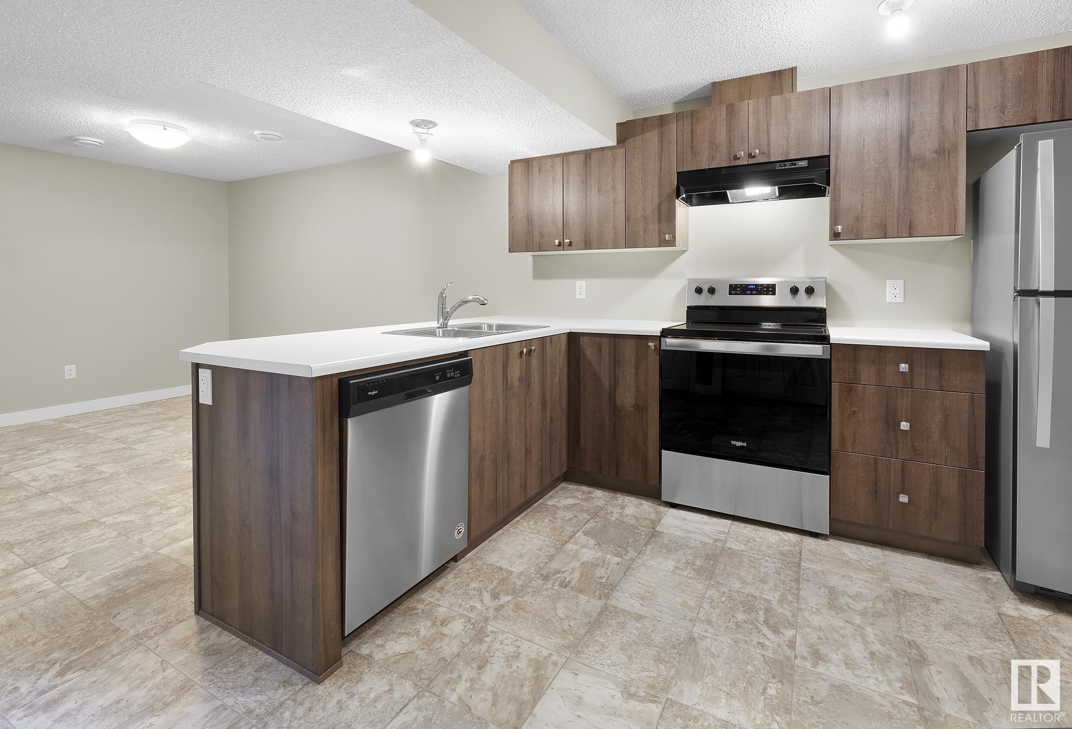      720 Berg LO , Leduc,  ,T9E 1G7 ;  Listing Number: MLS E4419104